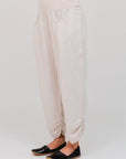Side-Ruched Tapered Hem Pants Sand Side
