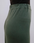 Wide Leg Pants in Olive_Fit Detail