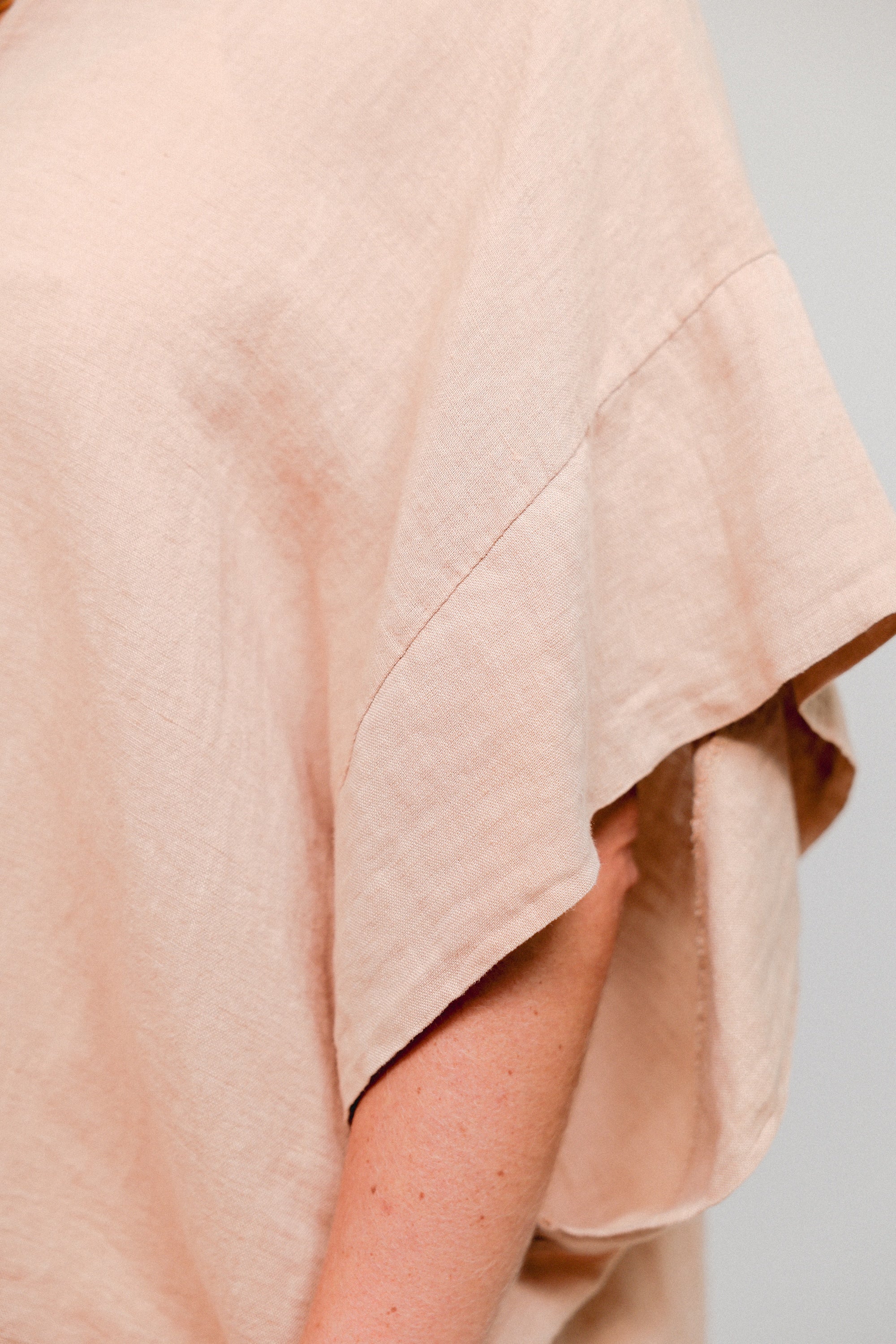 Collar Extended Sleeve Top