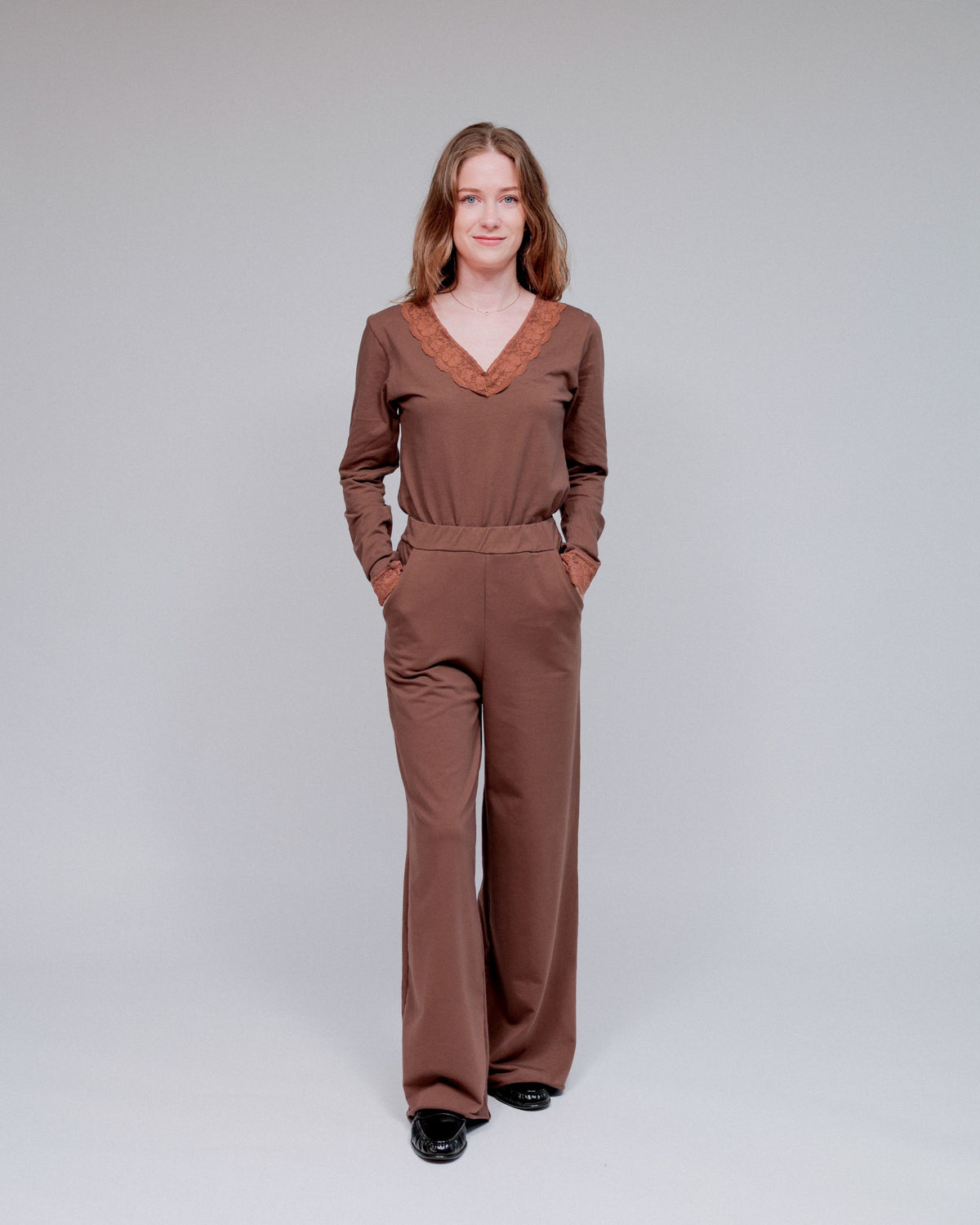 Slide Pockets, Raw Hem Pants in Coco_Front