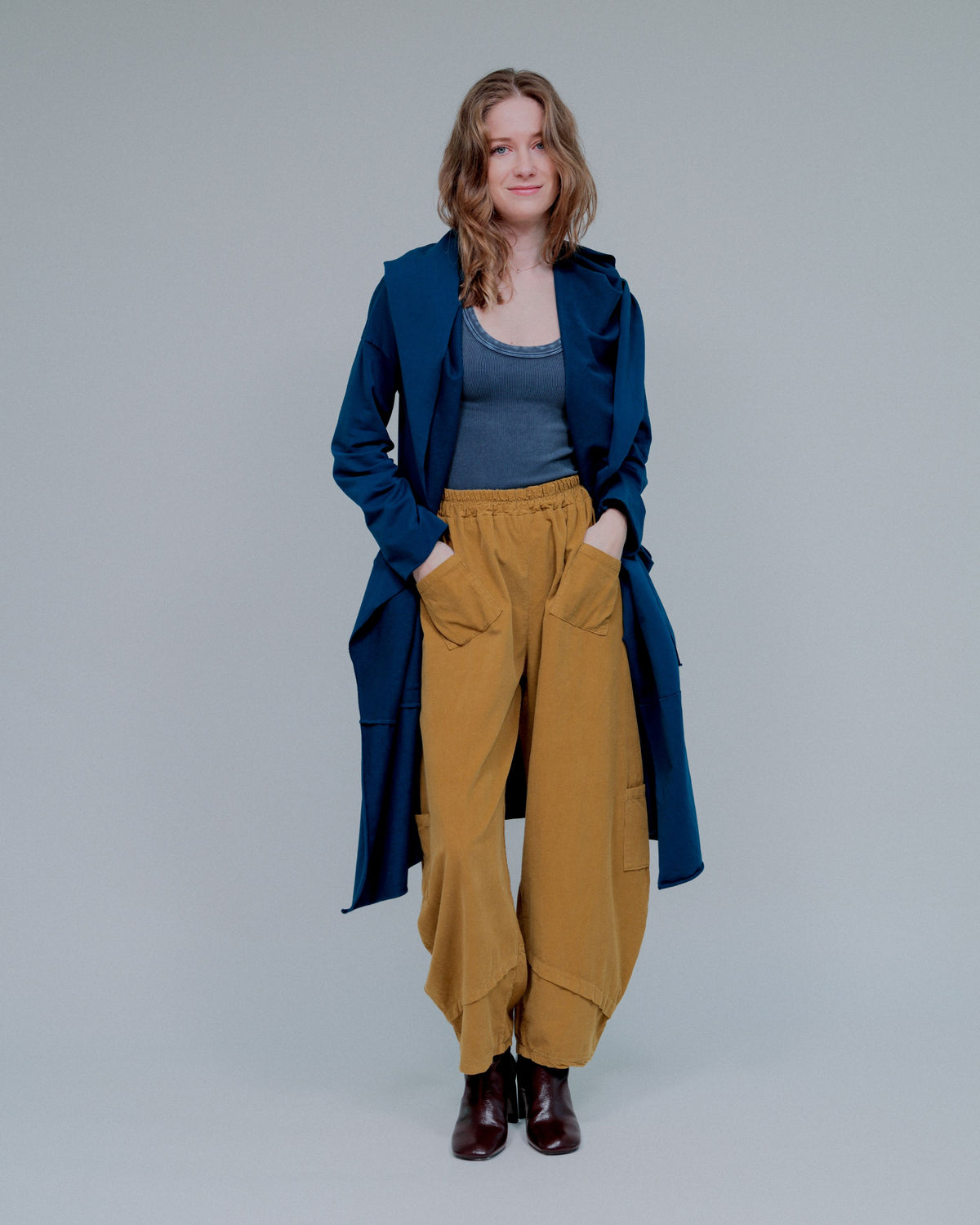 4 Pocket Tapered Hem Pants in Mustard_Front
