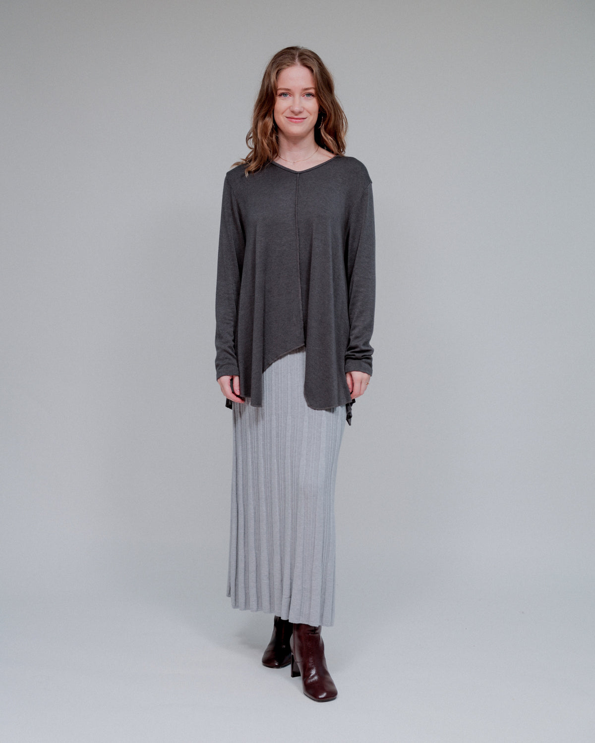 Center Seam Swing Sweater in Charcoal_Front