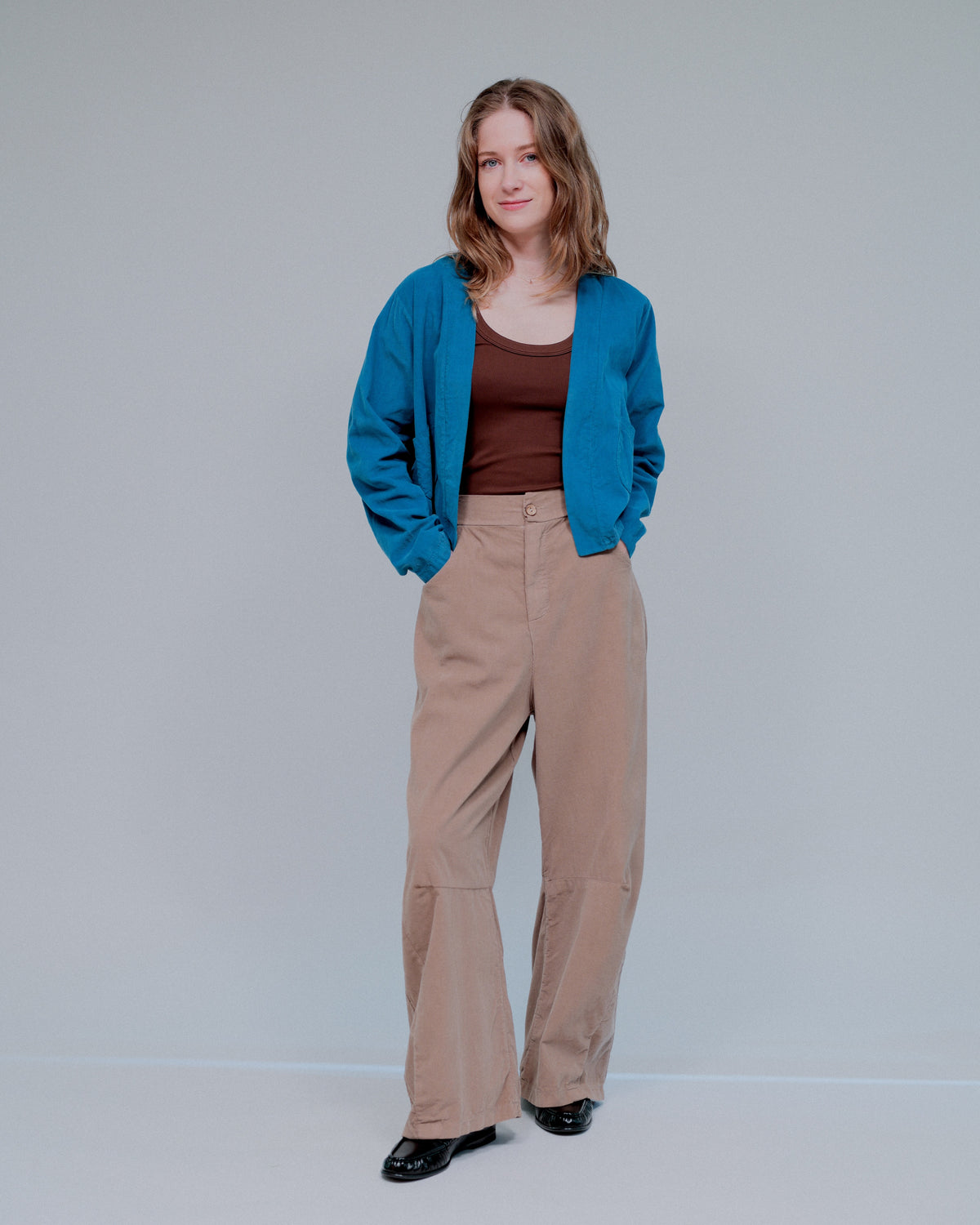 Cropped Open Jacket in Navy_Front