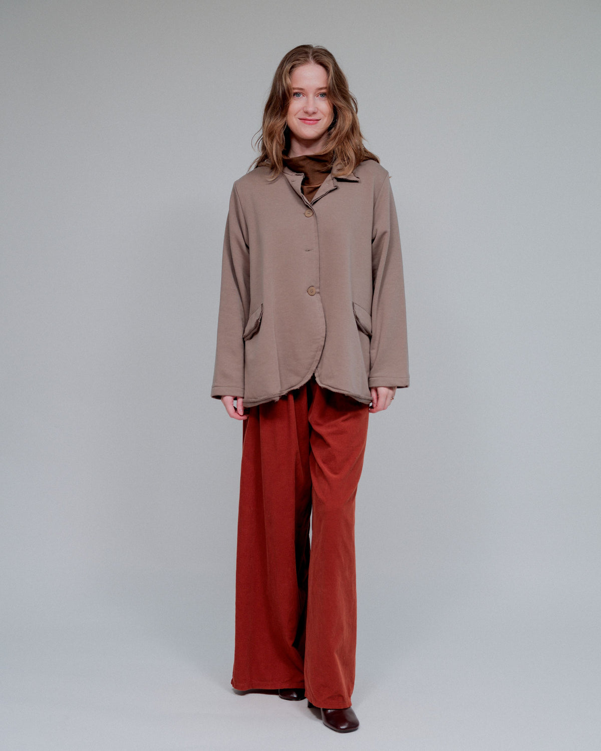 Slit Pockets Wide Leg Pants in Red_Front