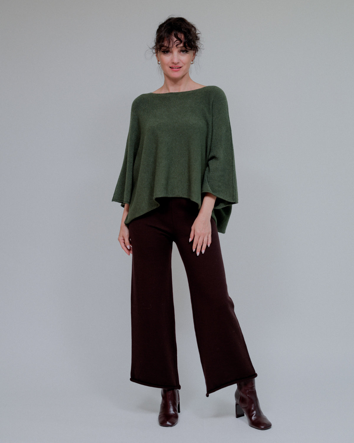 Boxy Short Sleeve Sweater in Olive_Front