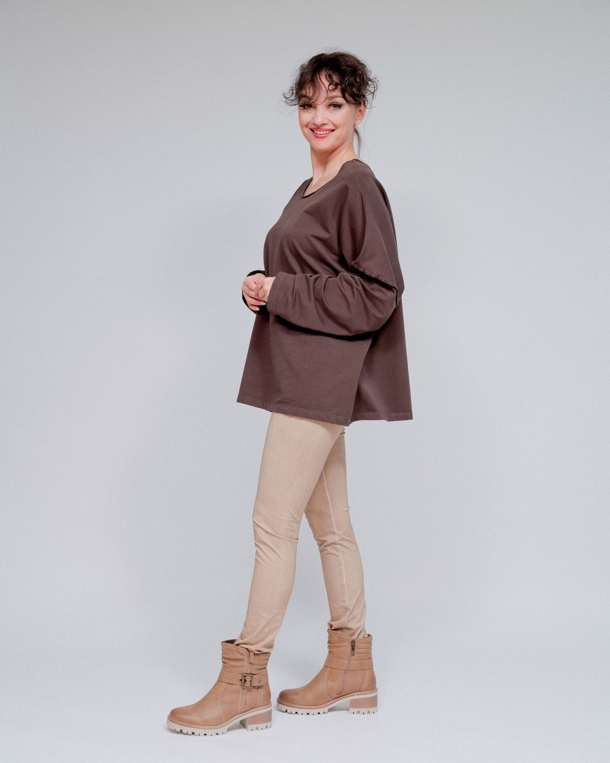 Wide Neck Extended Sleeve Top in Coco_Side