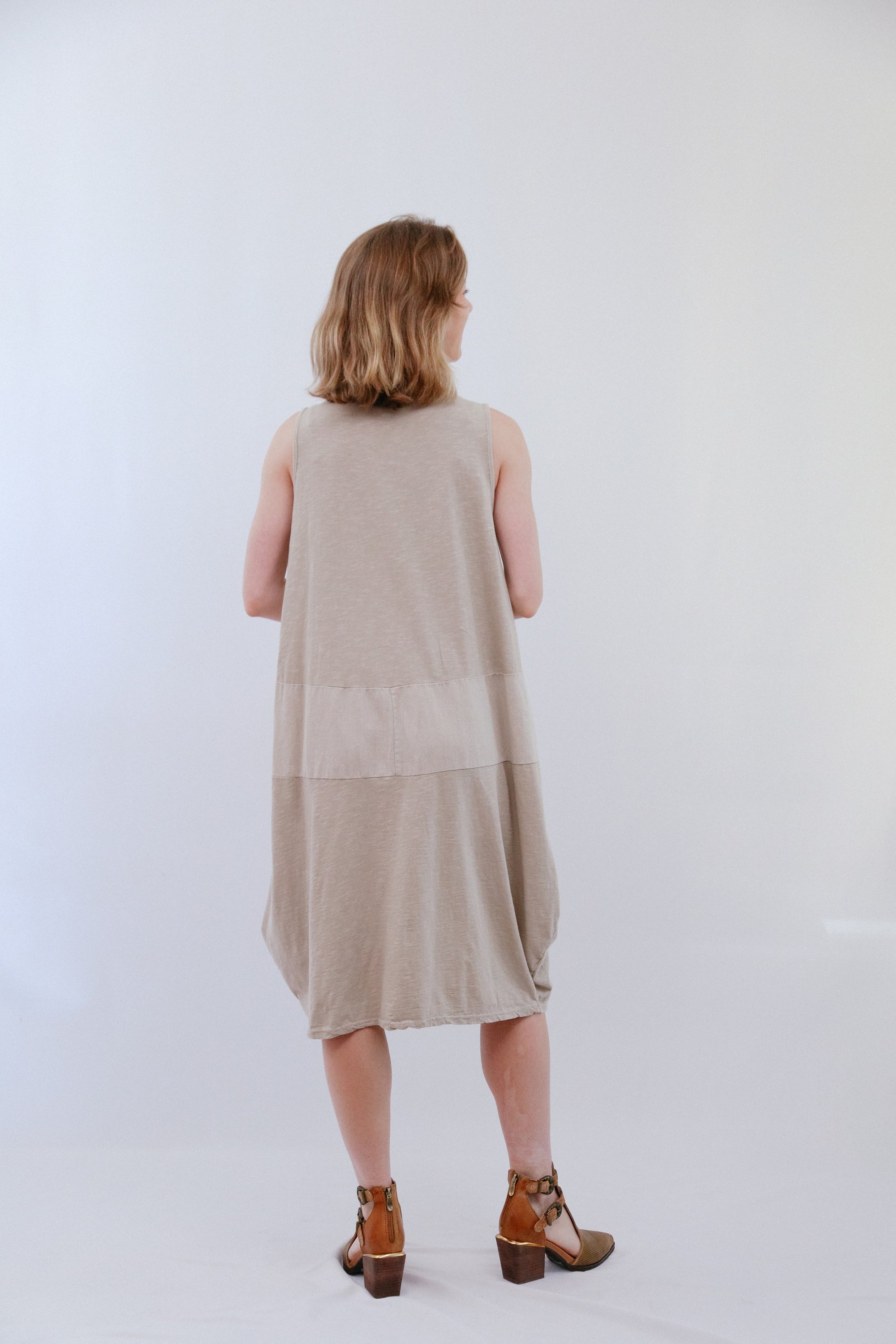 Sleeveless Bubble Dress Sand Back