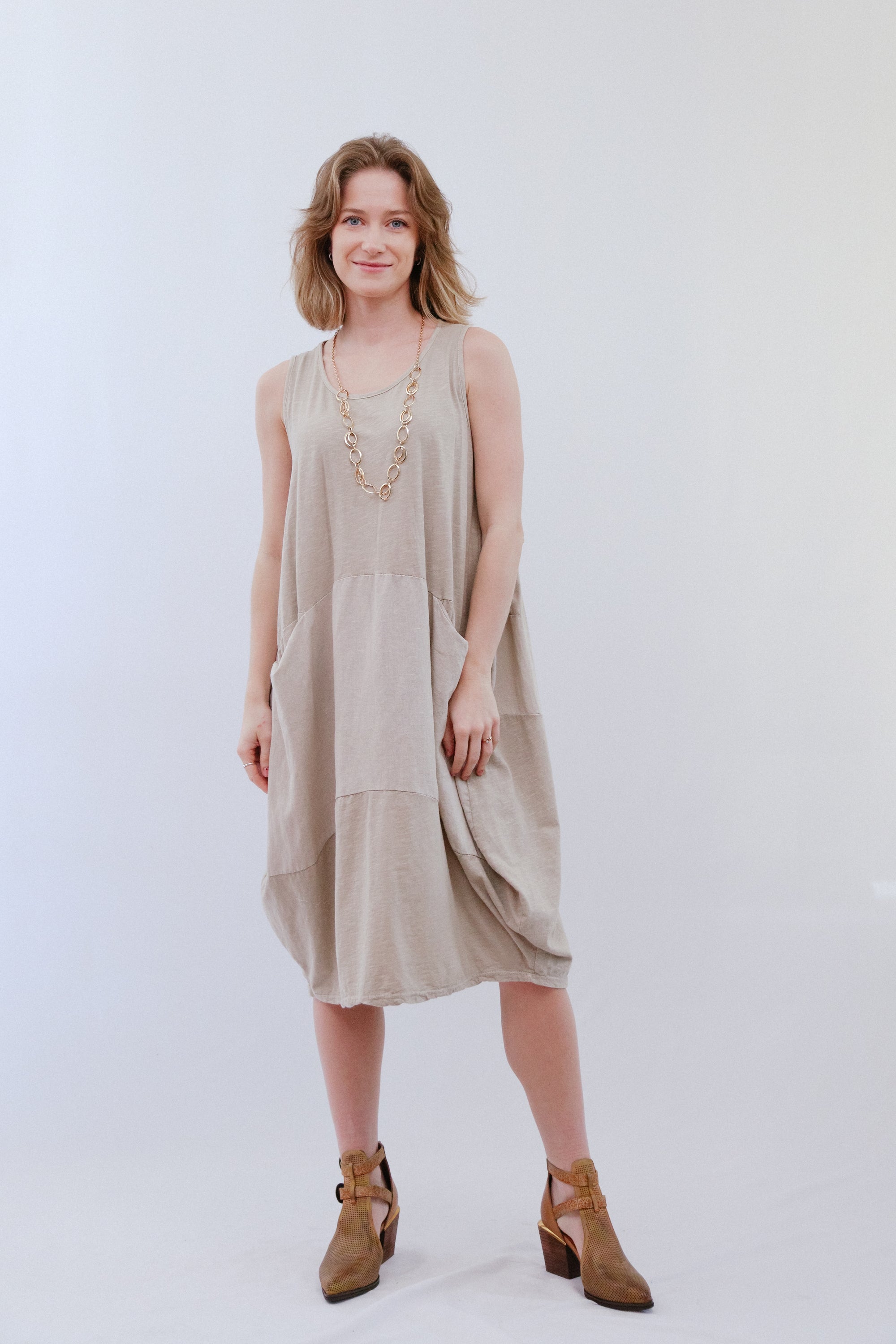 Sleeveless Bubble Dress Sand Front