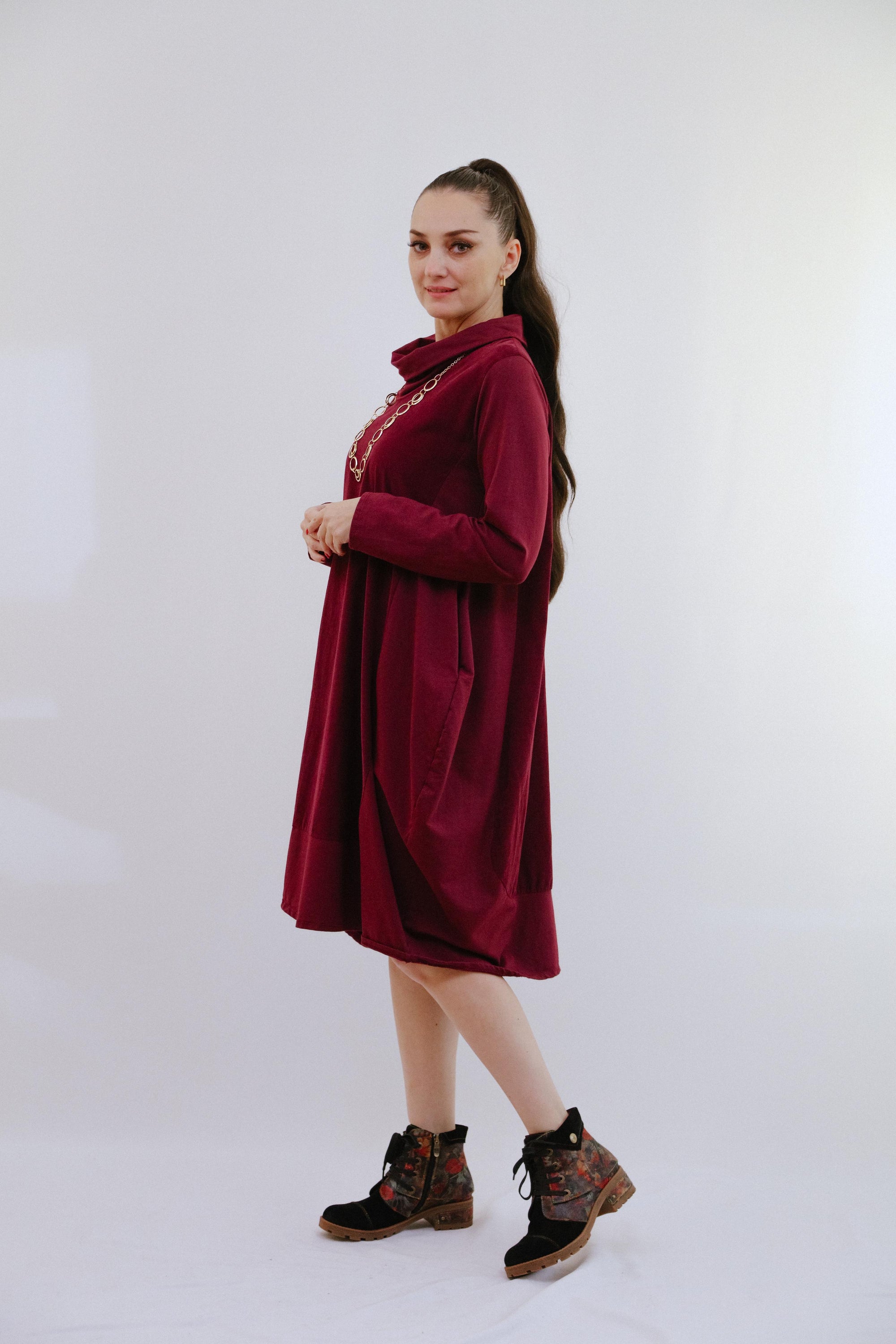 Mix Media Bubble Dress in Wine_Side