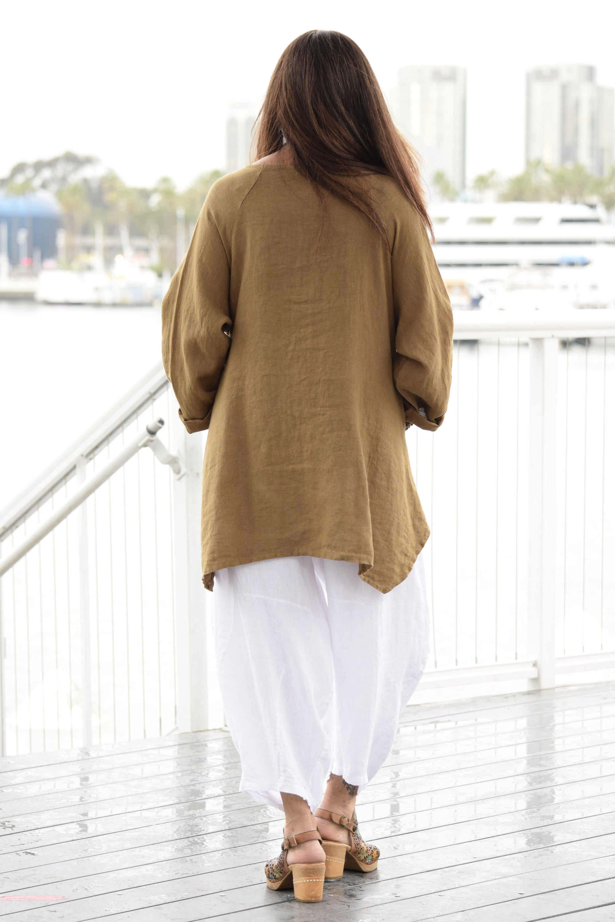 Bailee Linen Top back detail