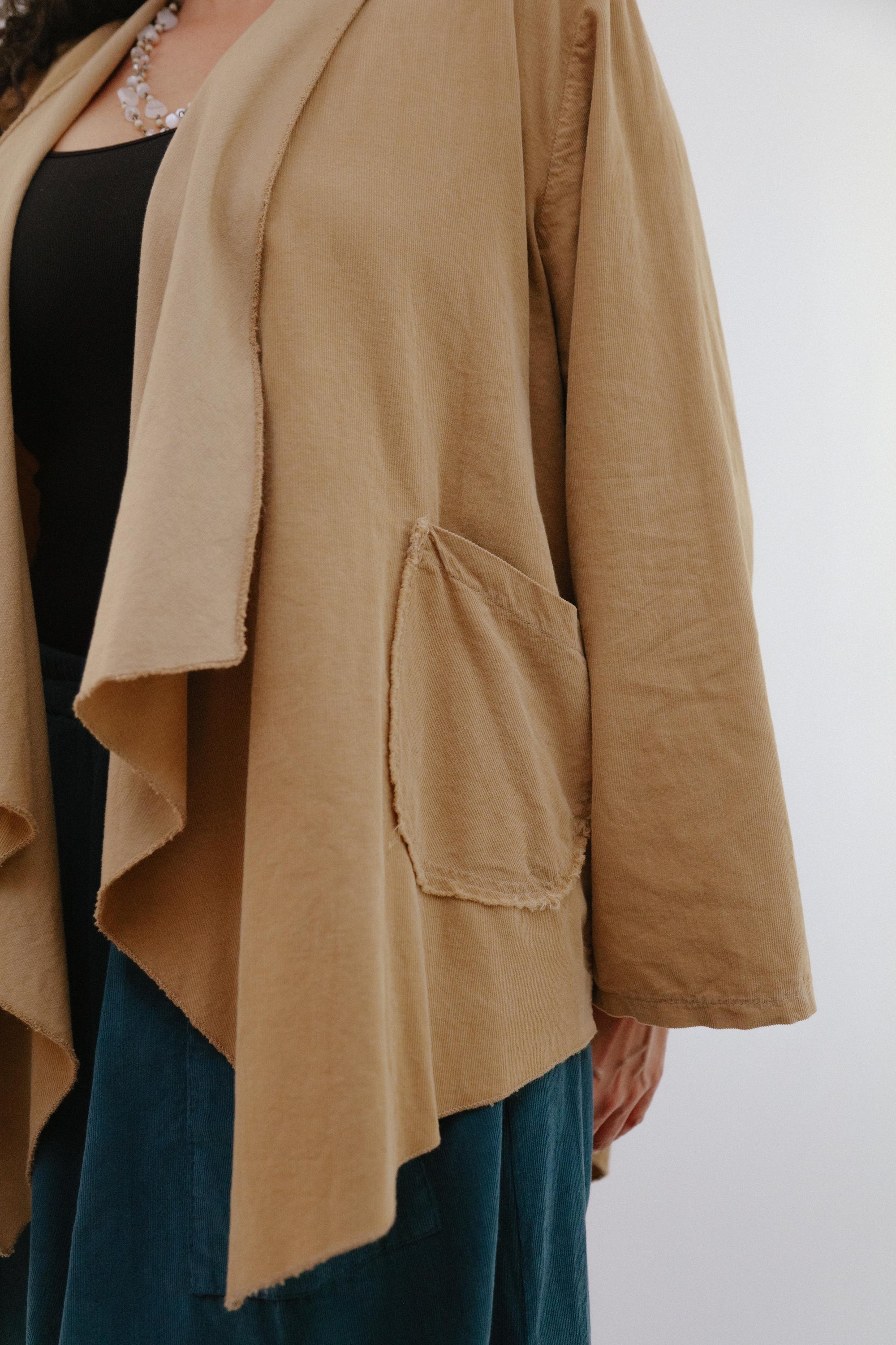 Regular Drape Cardigan in Sand_Sleeve Detail