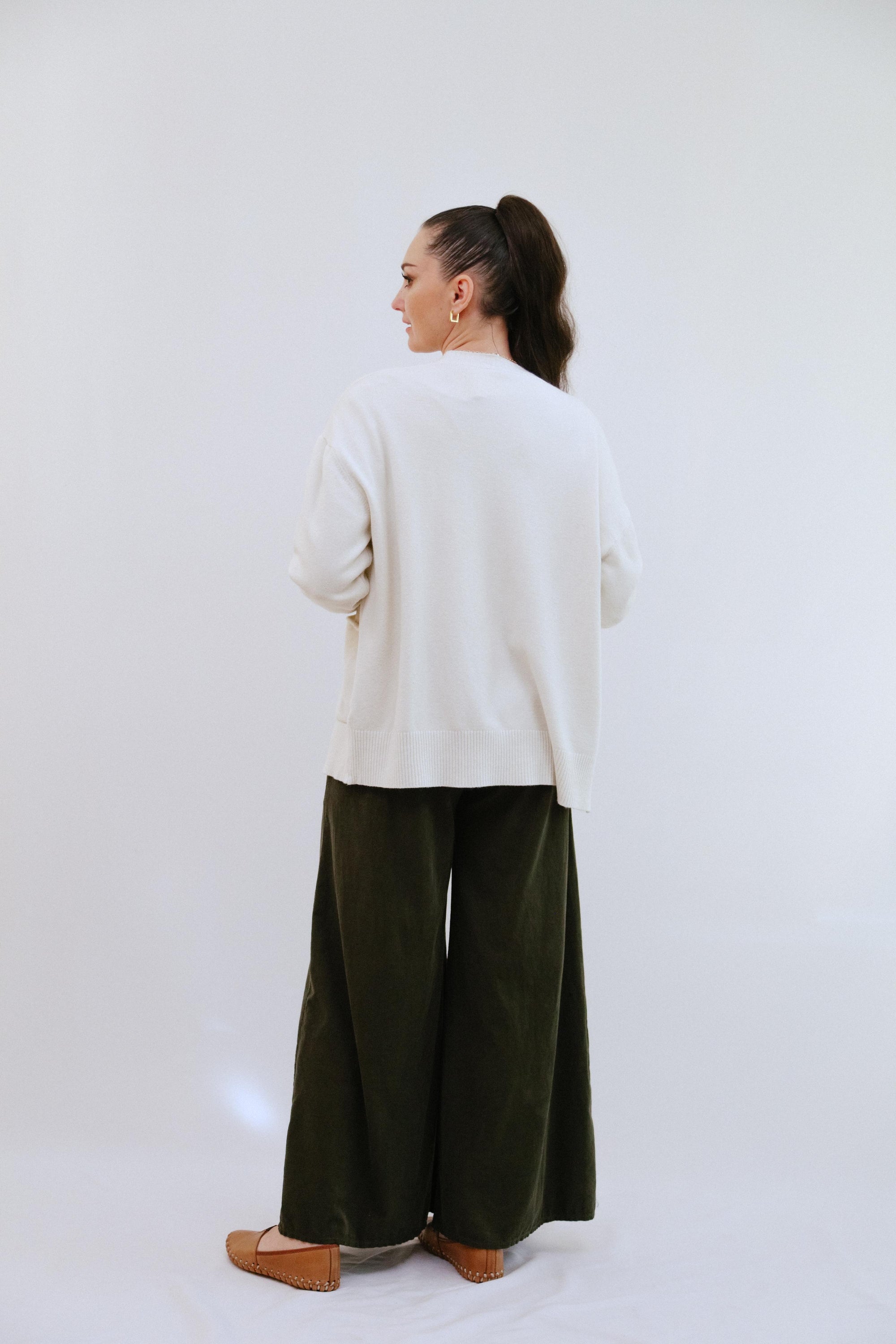 Open 2-Pocket Cardigan in Ivory_Back