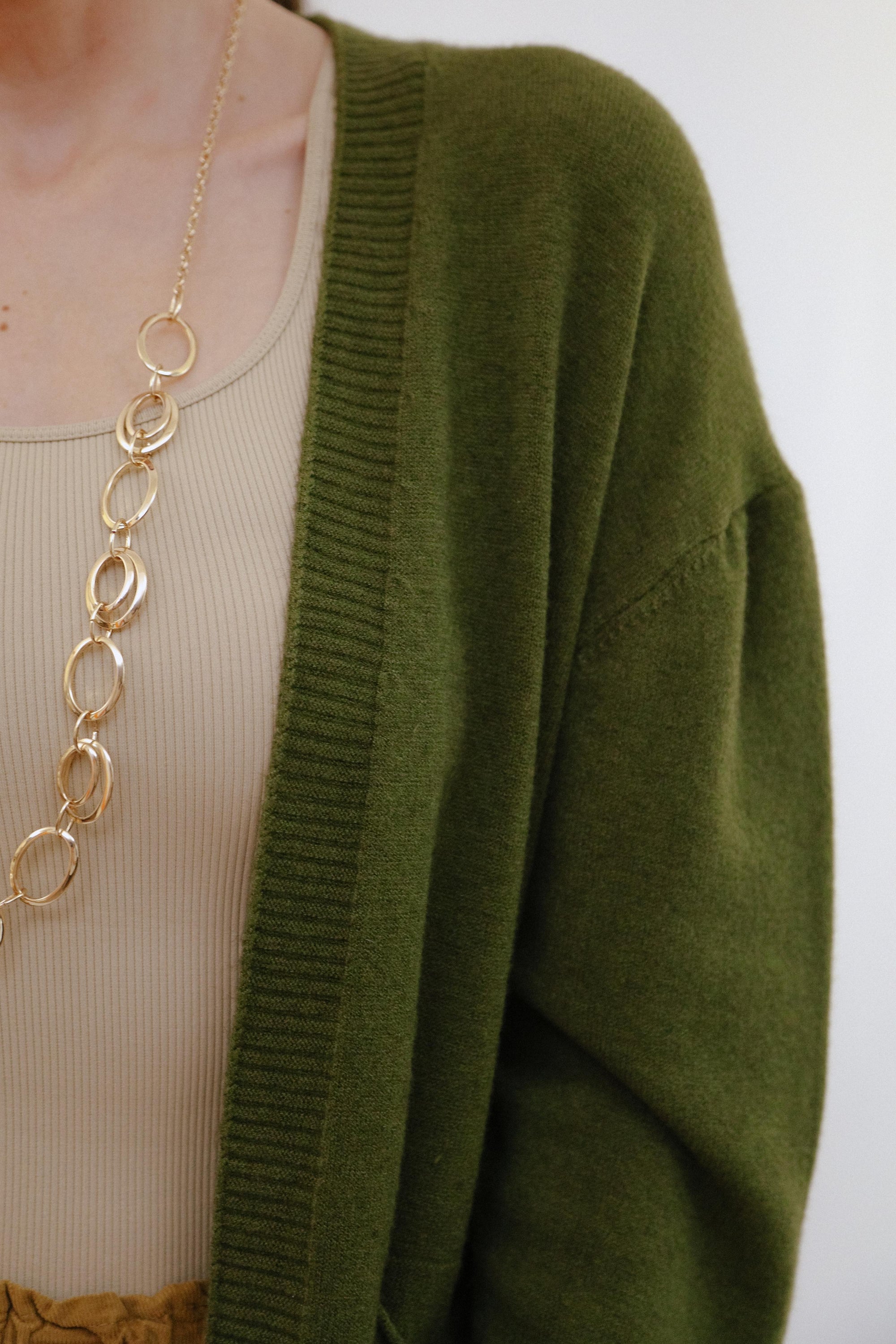 Open 2-Pocket Cardigan in Kiwi_Sleeve Detail