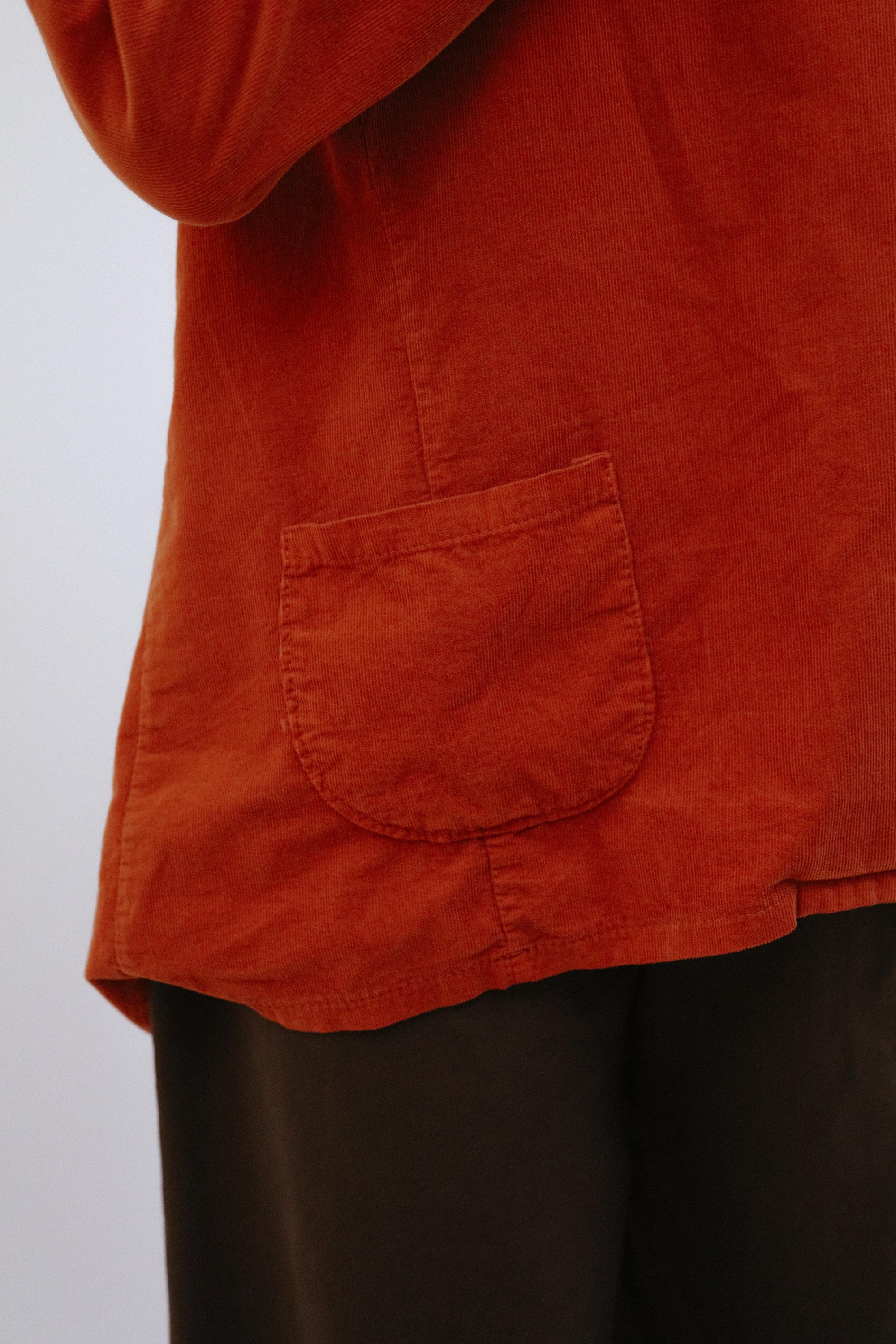 Wide Collar Jacket in Terra_Pocket Detail