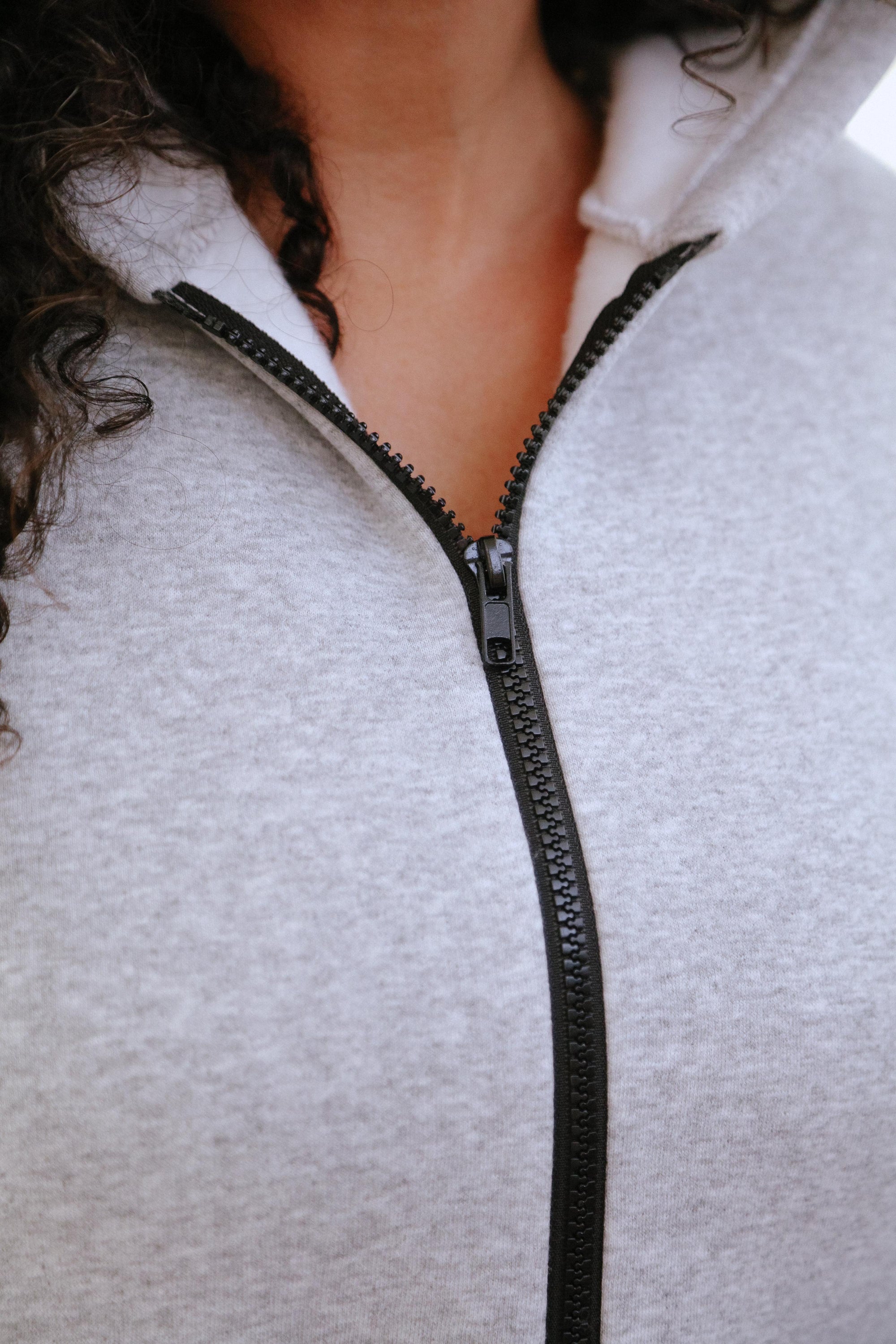 Zip Long Coat in Heater_Zip Detail