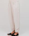 Side-Ruched Tapered Hem Pants Sand Side