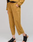 Tapered Hem Pants in Mustard_Side