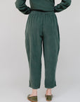 Tapered Hem Pants in Olive_Back