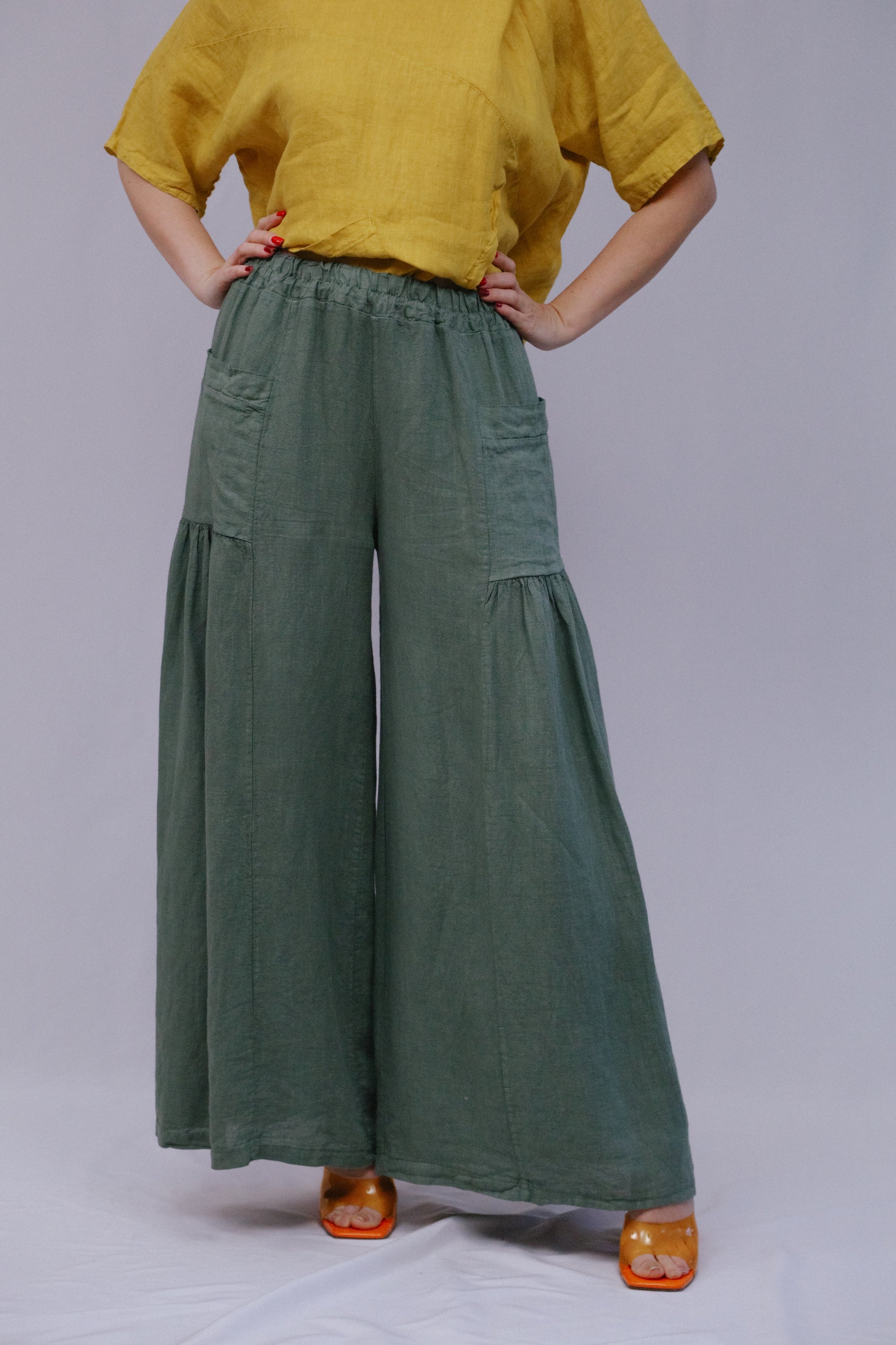 Front Pocket Shirred Pants Olive Front