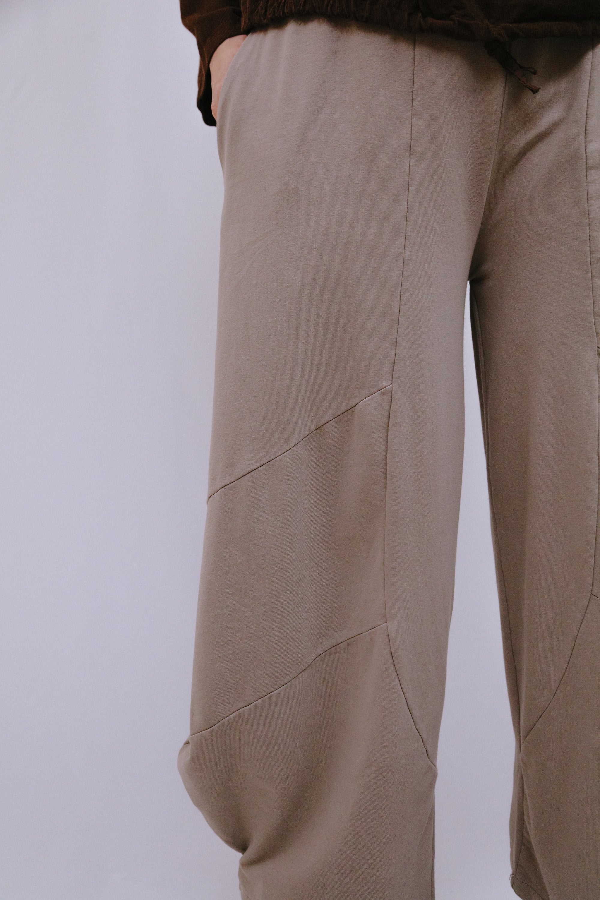 Saga Genie Pants in Sand Front Detail