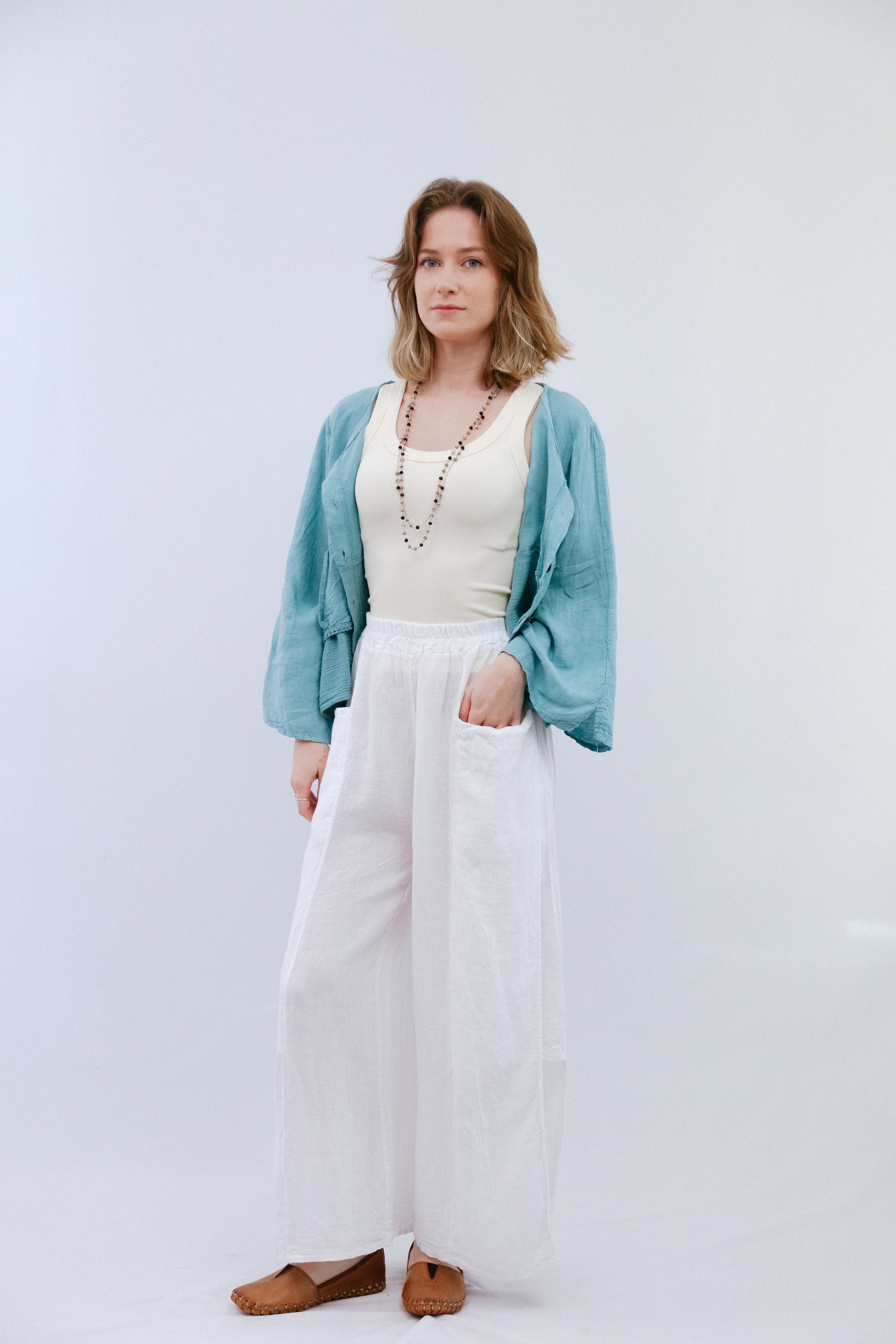 Side Pleat Pants White Front