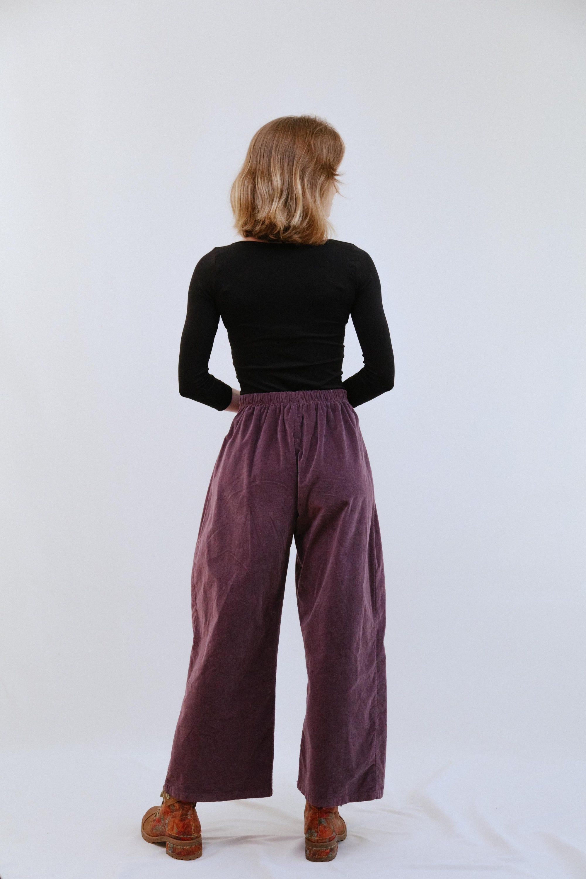 Side Pleat Velvet Pants Amethyst_Back
