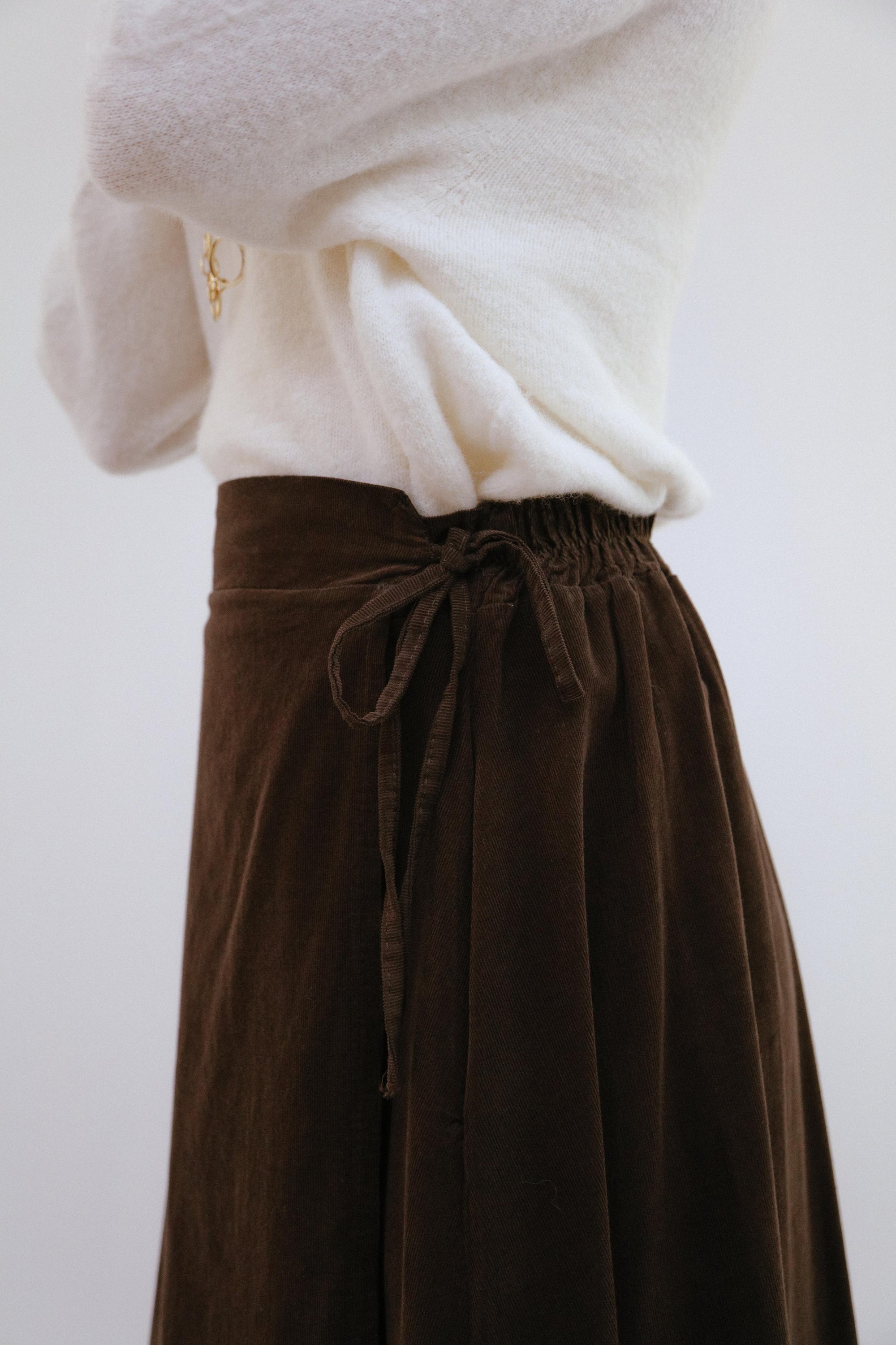 Wrap Around Scallop Hem Skirt in Coco_Detail