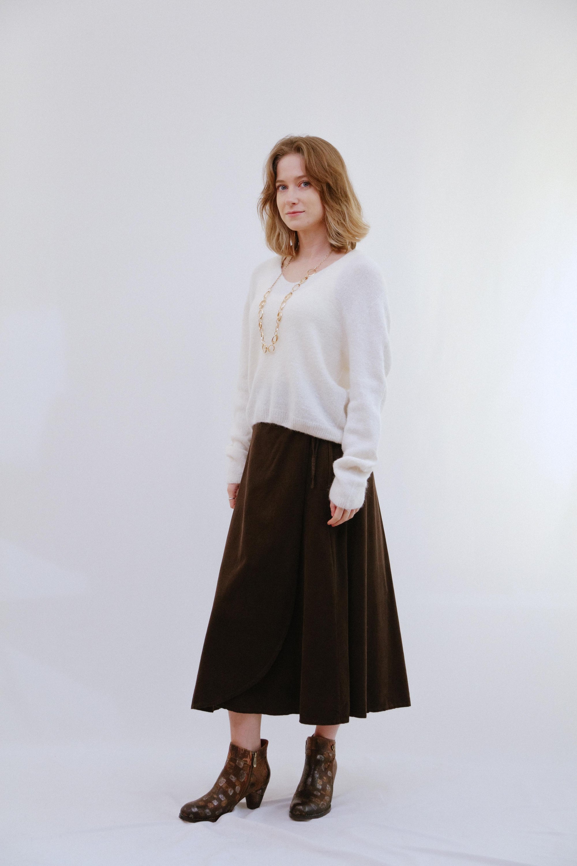Wrap Around Scallop Hem Skirt in Coco_Side
