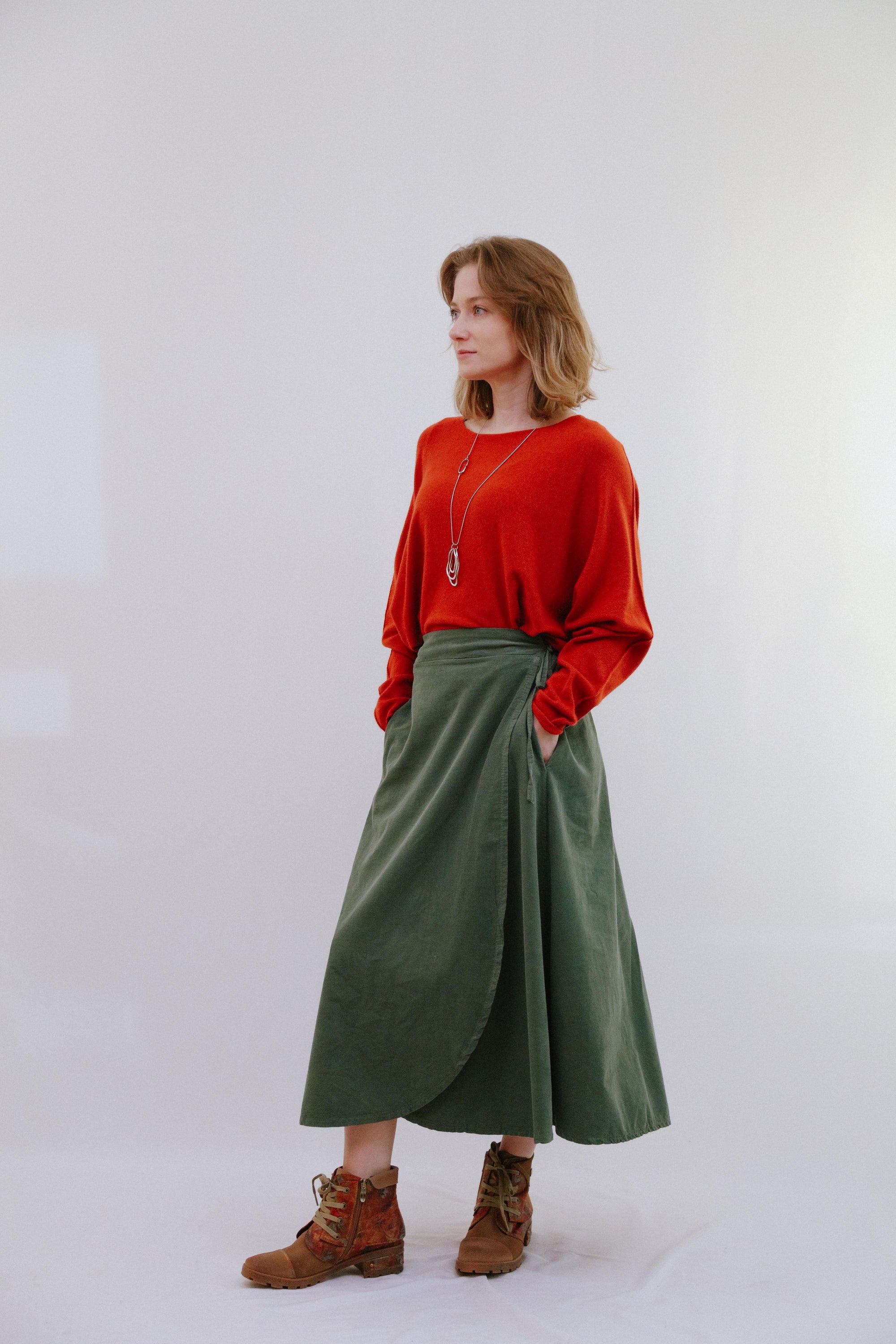 Wrap Around Scallop Hem Skirt in Olive_Side