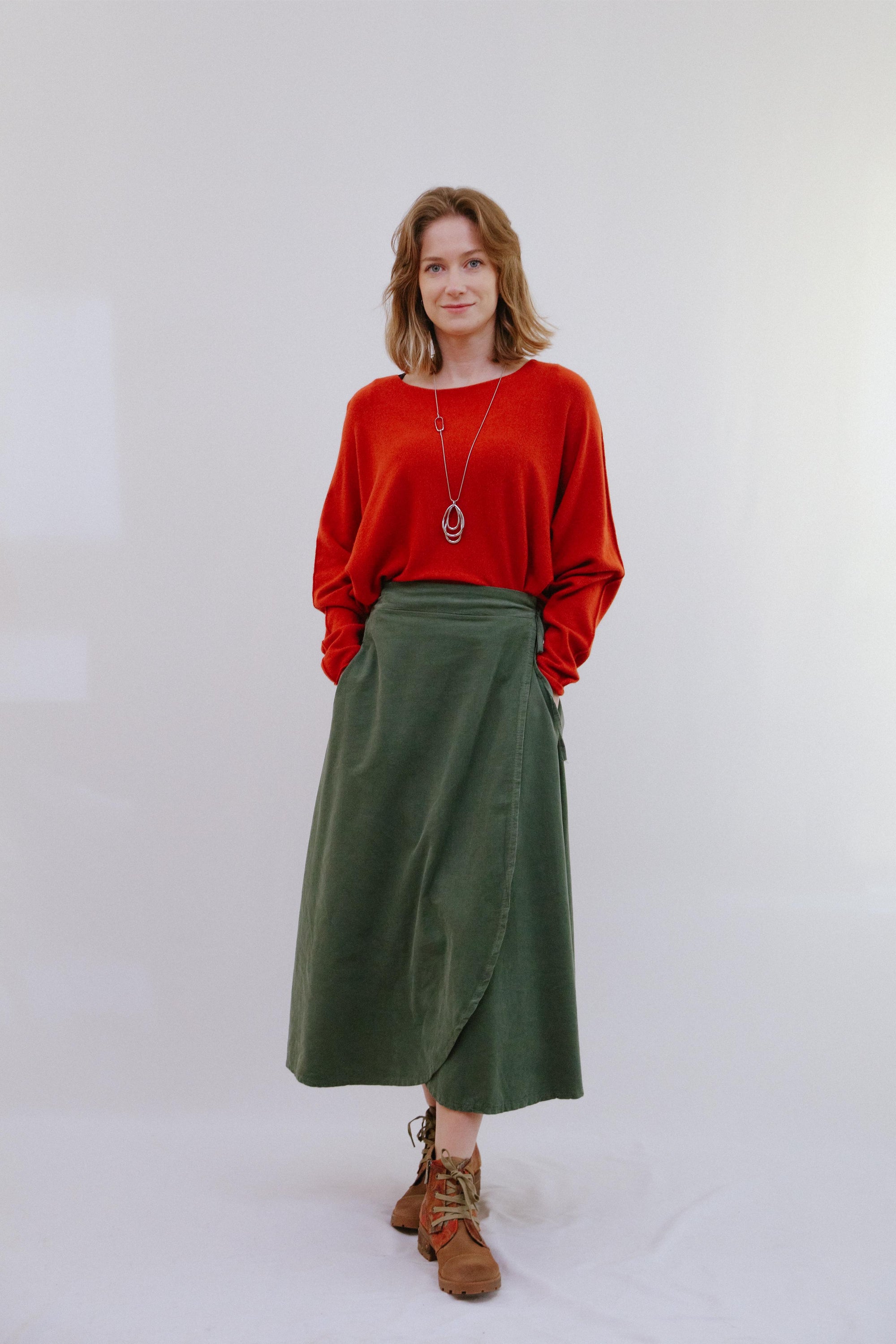 Wrap Around Scallop Hem Skirt in Olive_Front