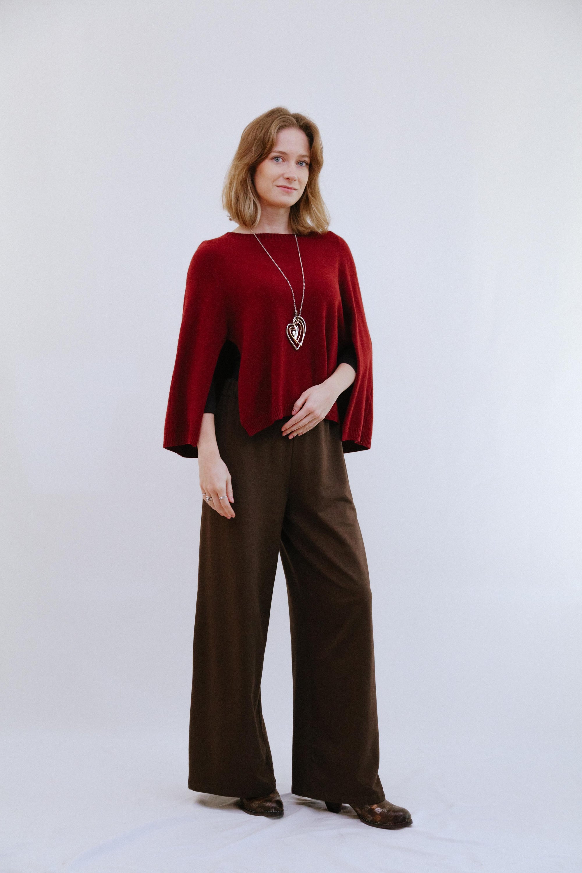 Ribbed Cover Top in Wine_Side