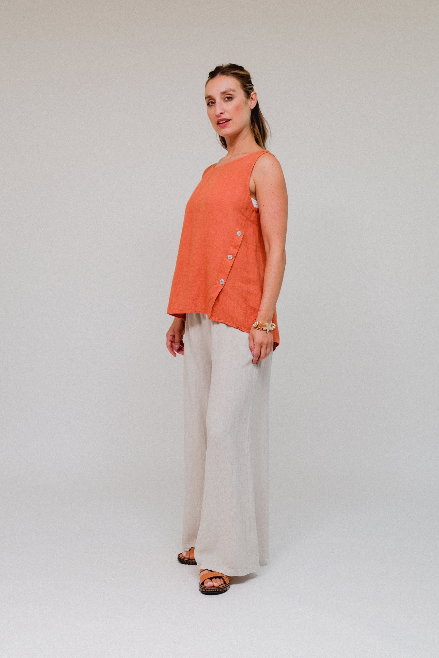 Two Side Button Tank Terra Front