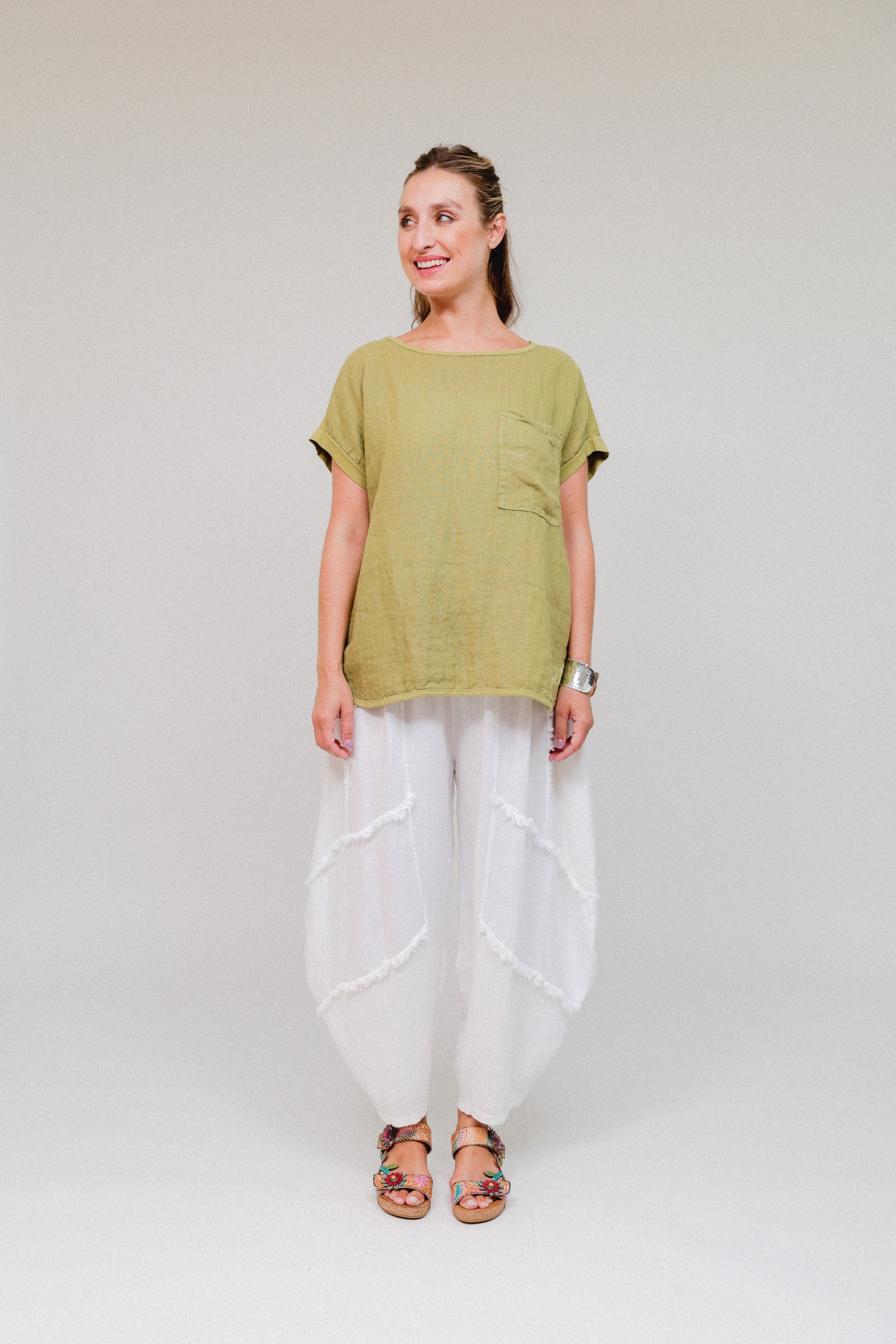 1-Pocket Curve Hem Moss Front