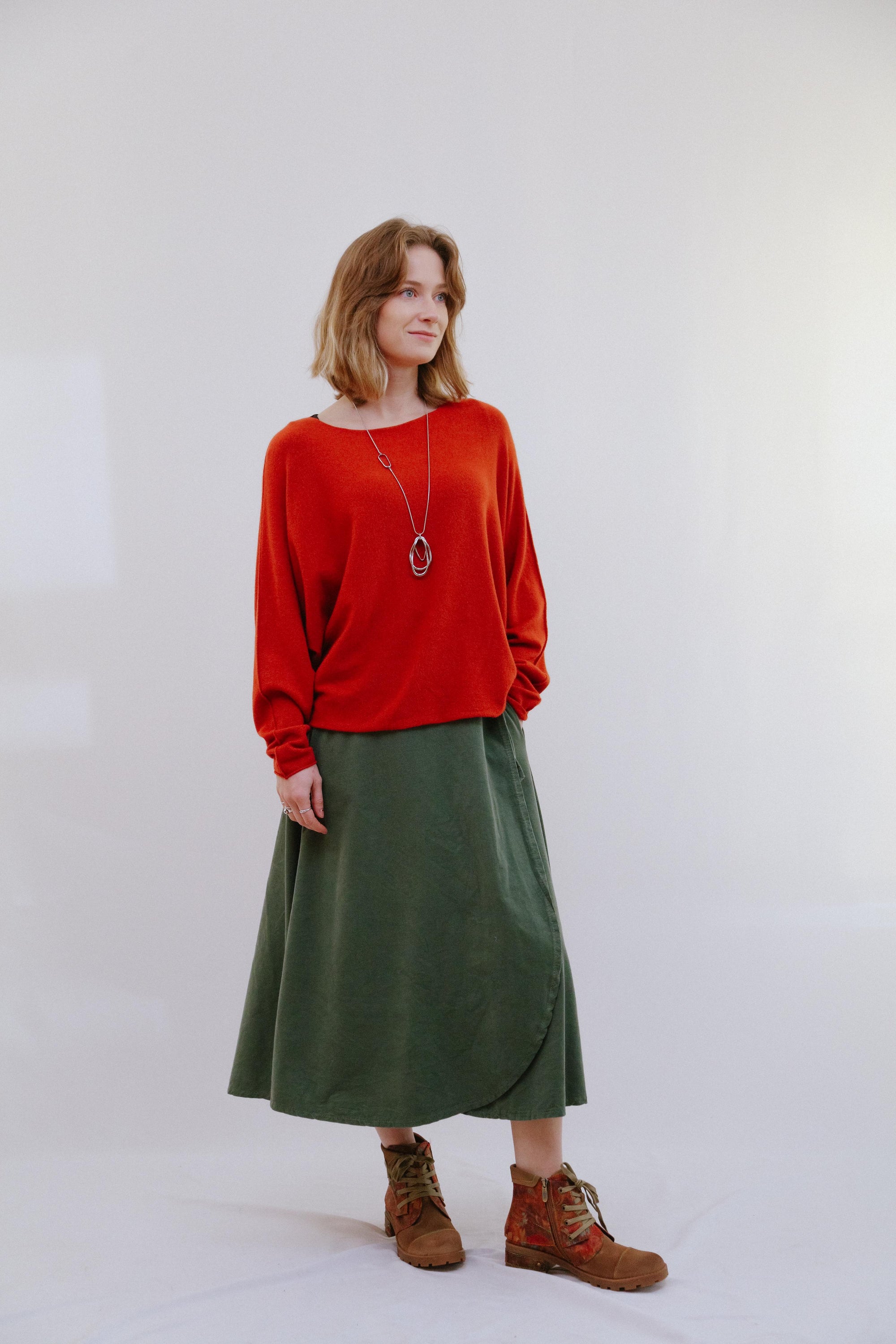 Crew Neck Knit Top in Terra_Side