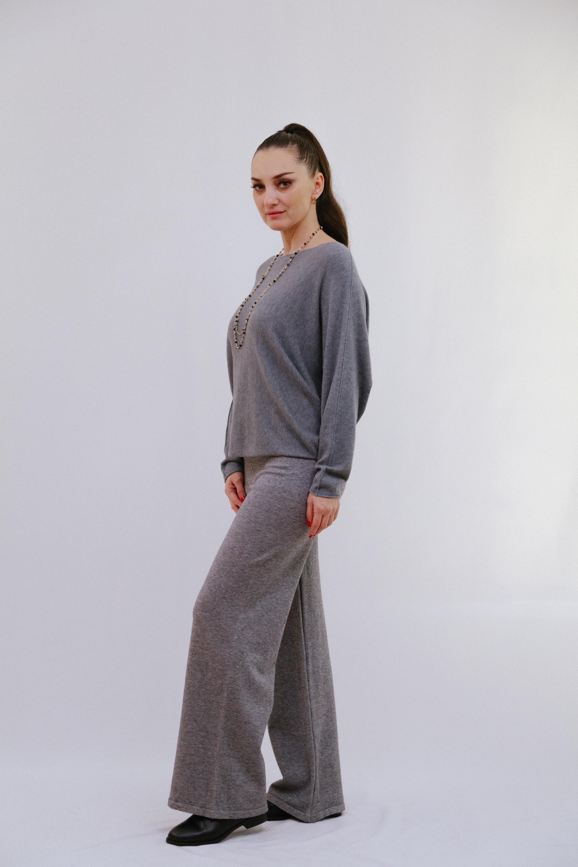 Crew Neck Knit Top in Charcoal_Side