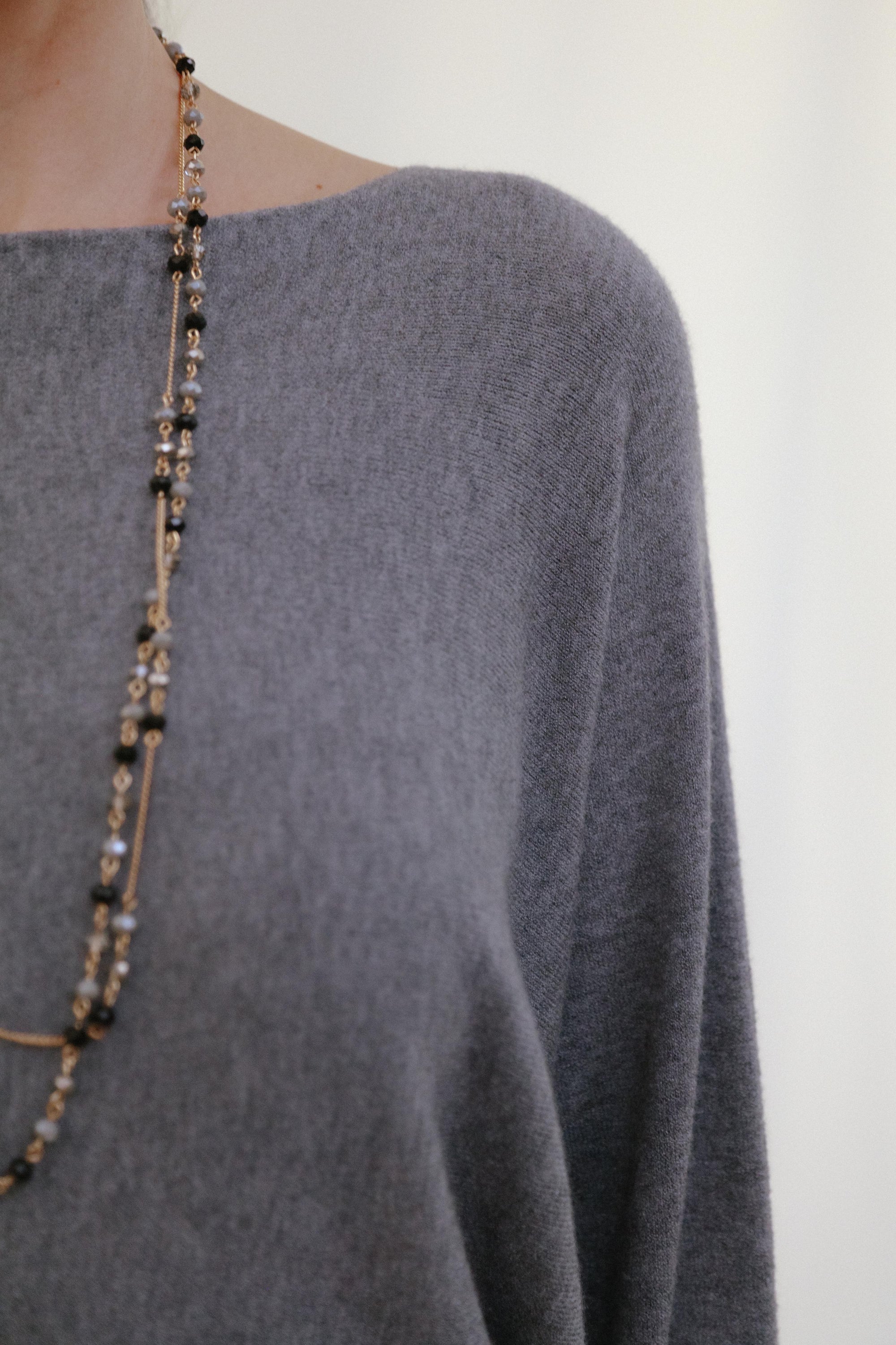 Crew Neck Knit Top in Charcoal_Sleeve Detail