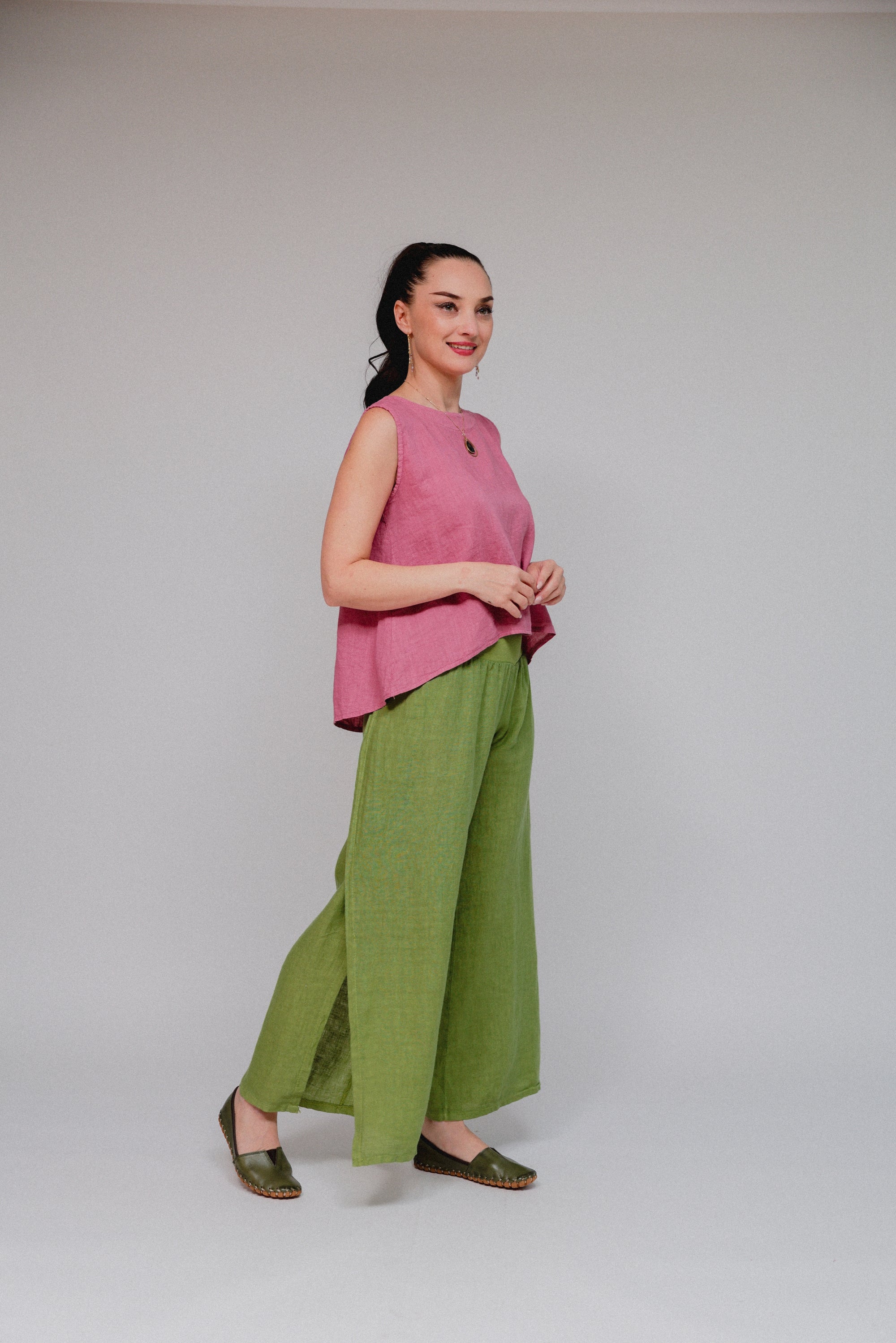 Ribbon Back Hi-Lo Tank Berry Side