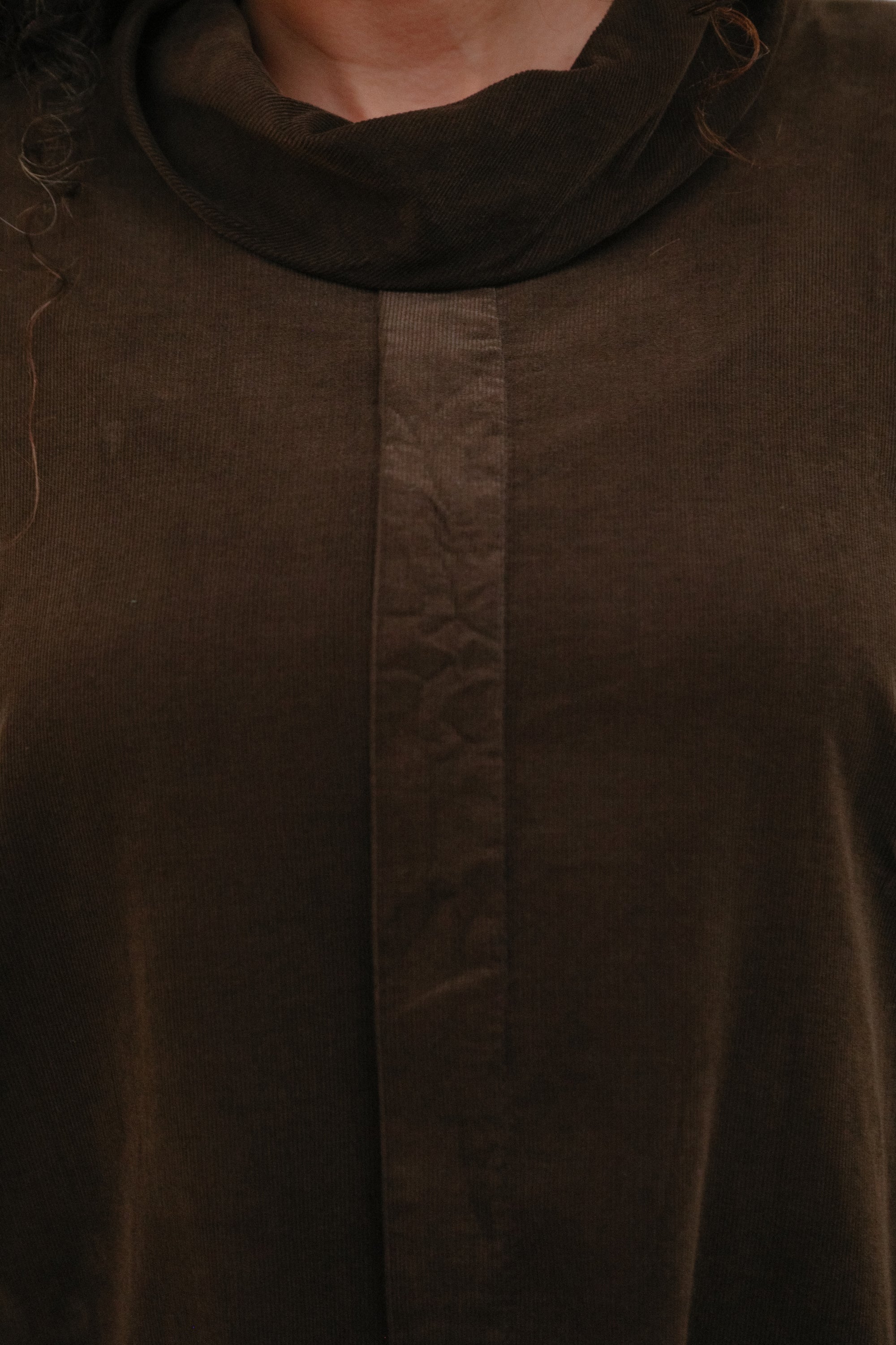 Center Seam Cowl Top Front Detail in Coco