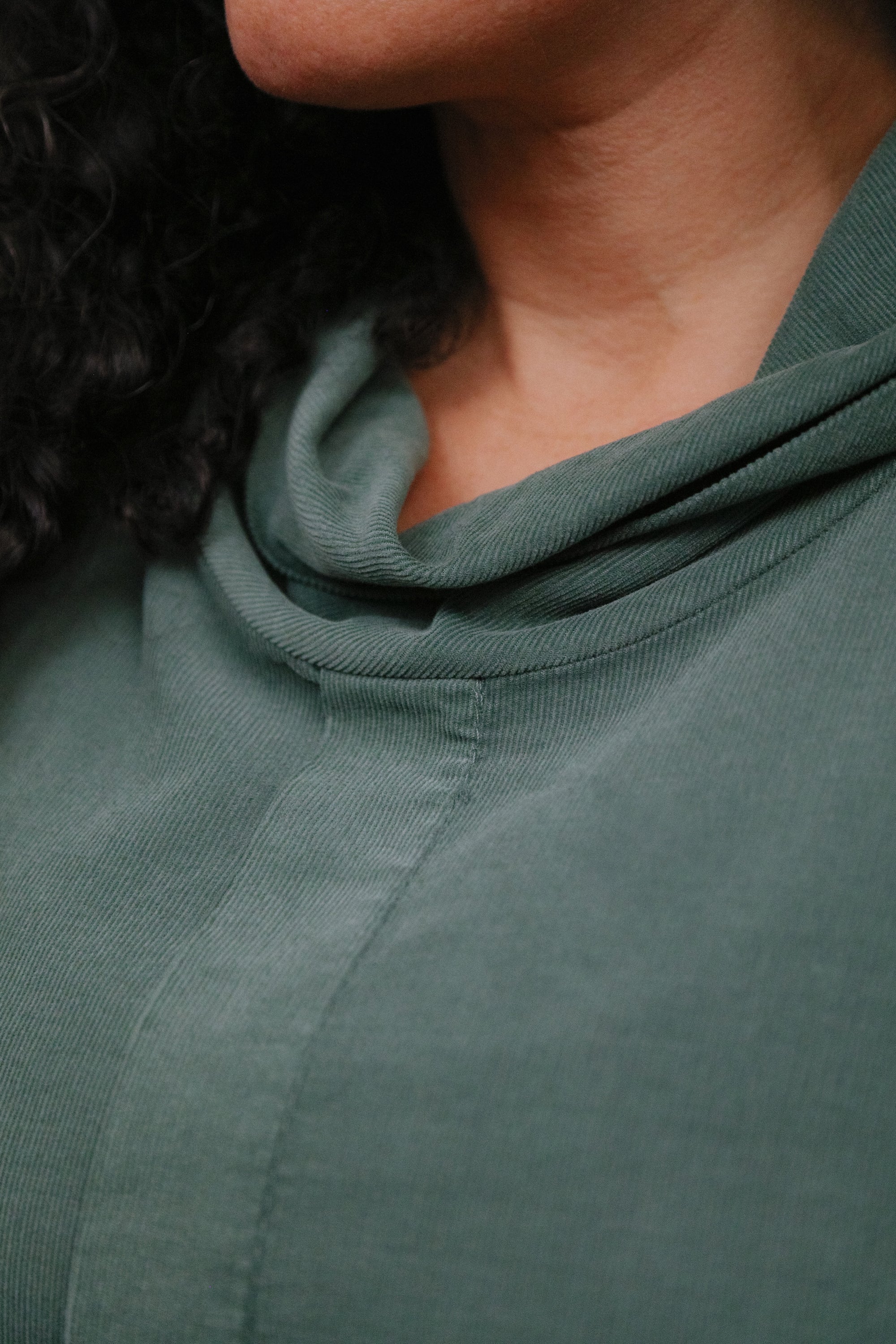 Center Seam Cowl Top Neck Detail Photo
