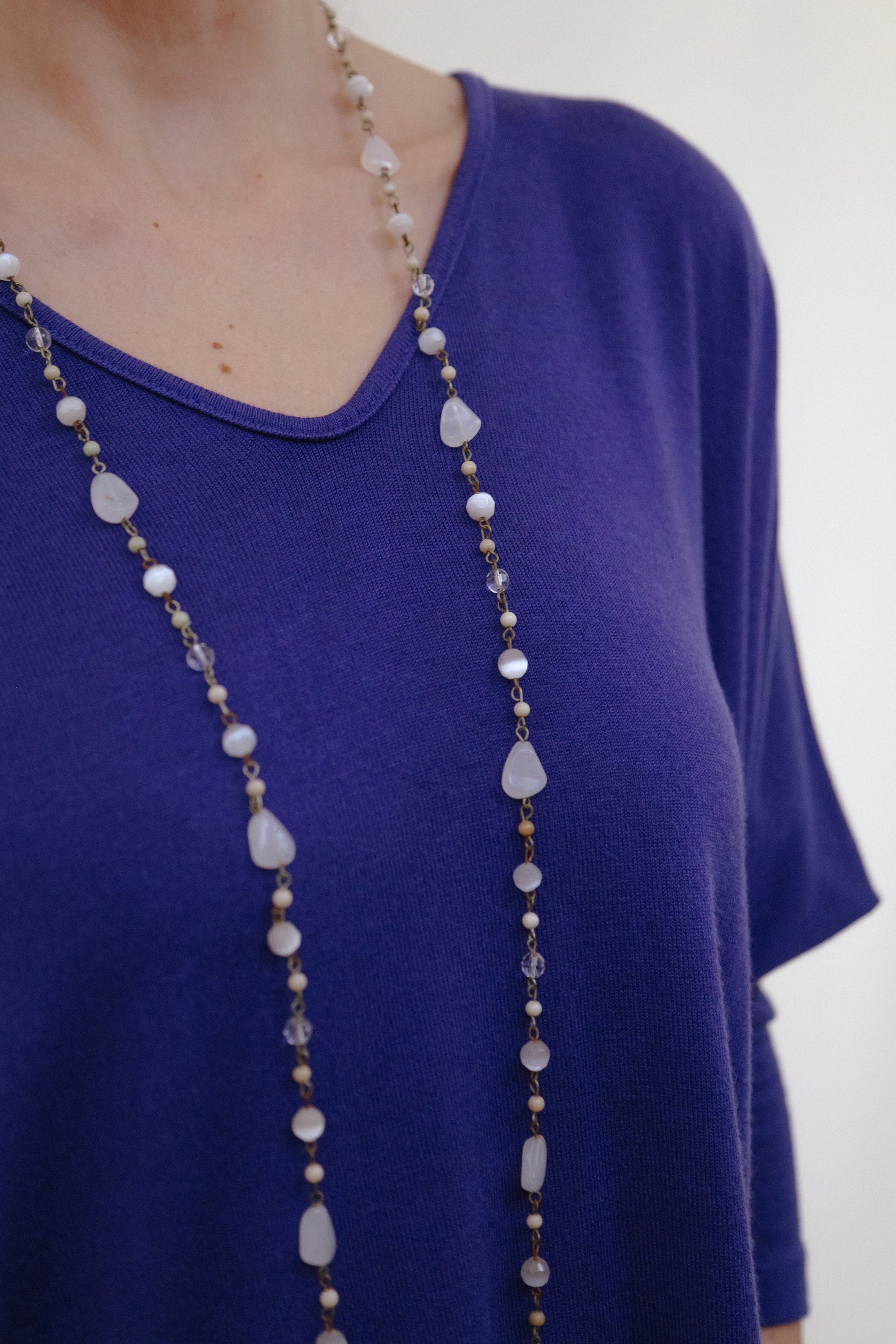 Saga V Neck One Pocket Top in Blue Collar Detail