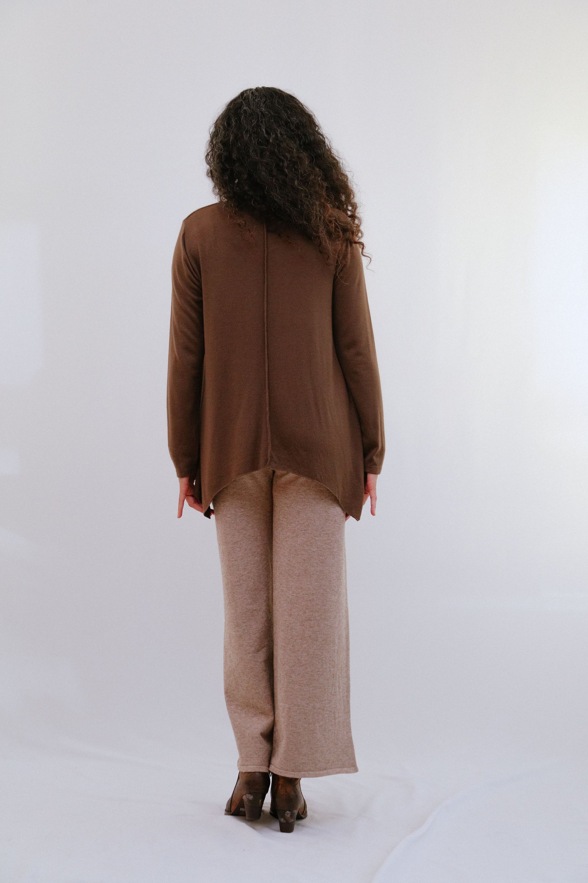 Center Seam Top in Coco_Back