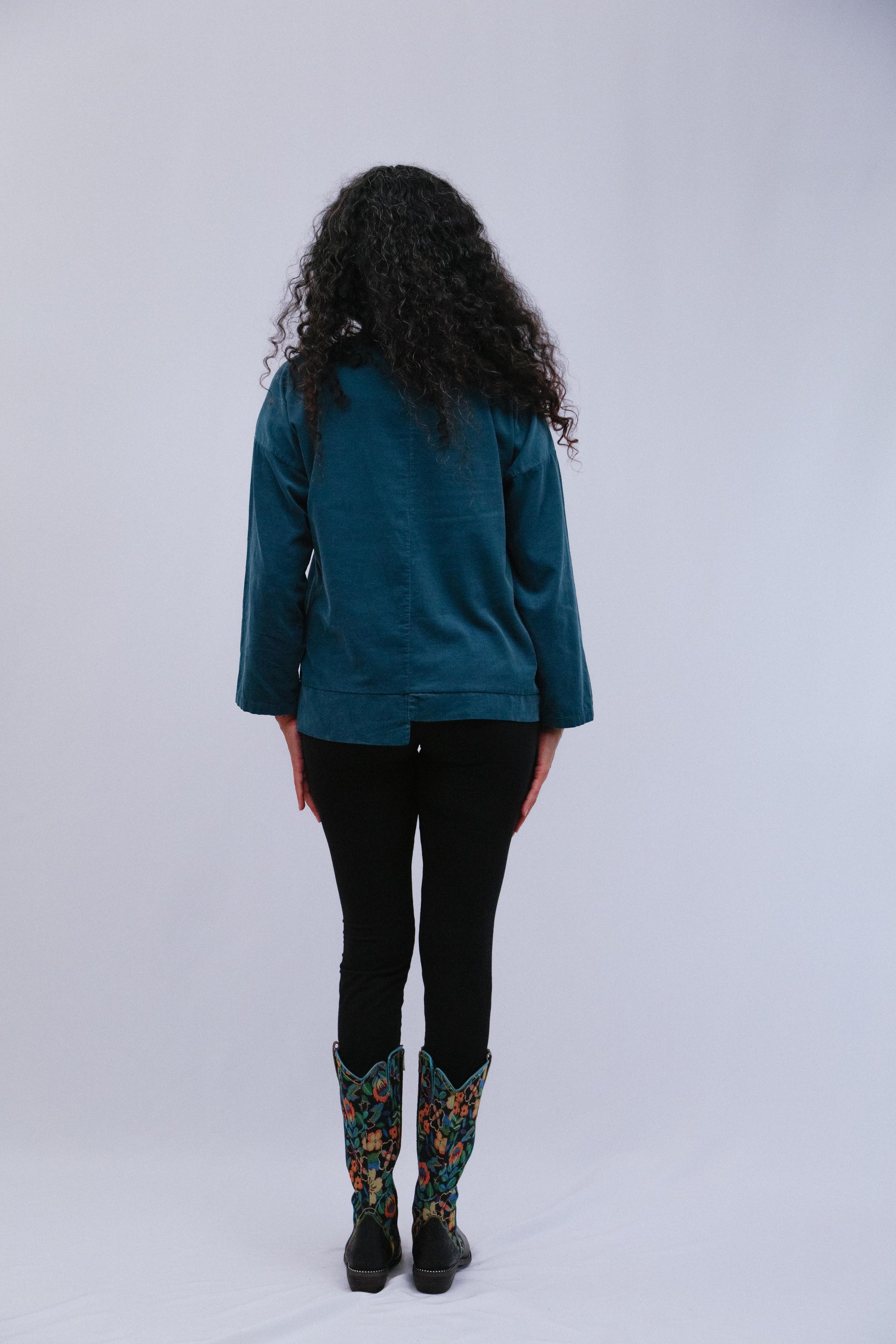 Uneven Hem Crew Neck Top in Teal_Back