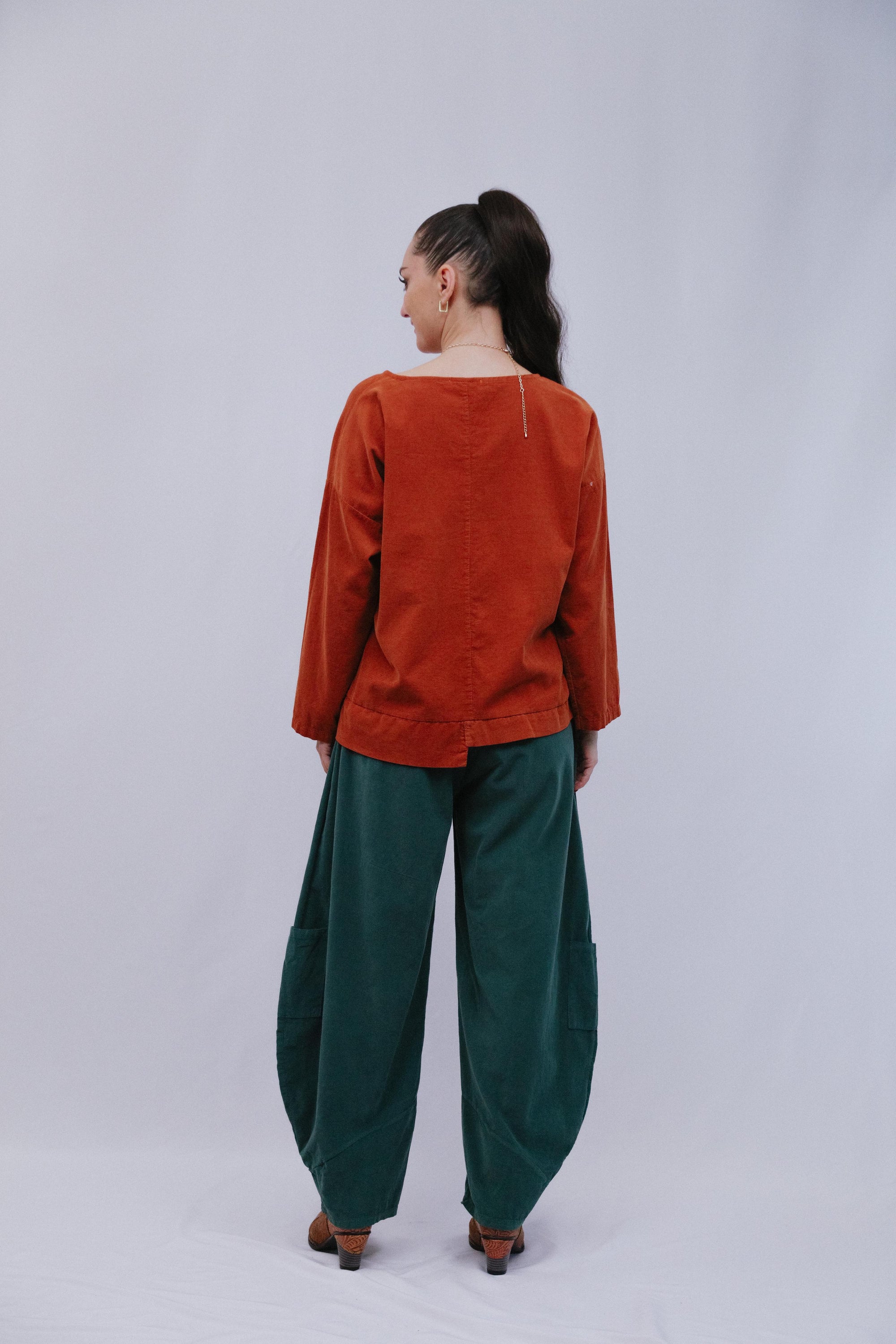 Uneven Hem Crew Neck Top in Terra_Back