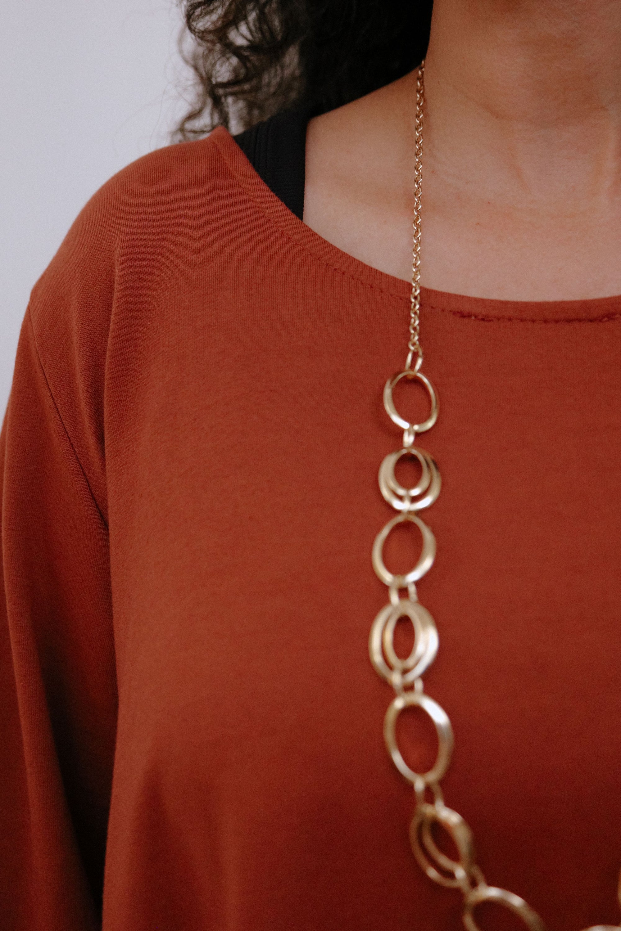 Button Back Top in Ginger_Collar Detail