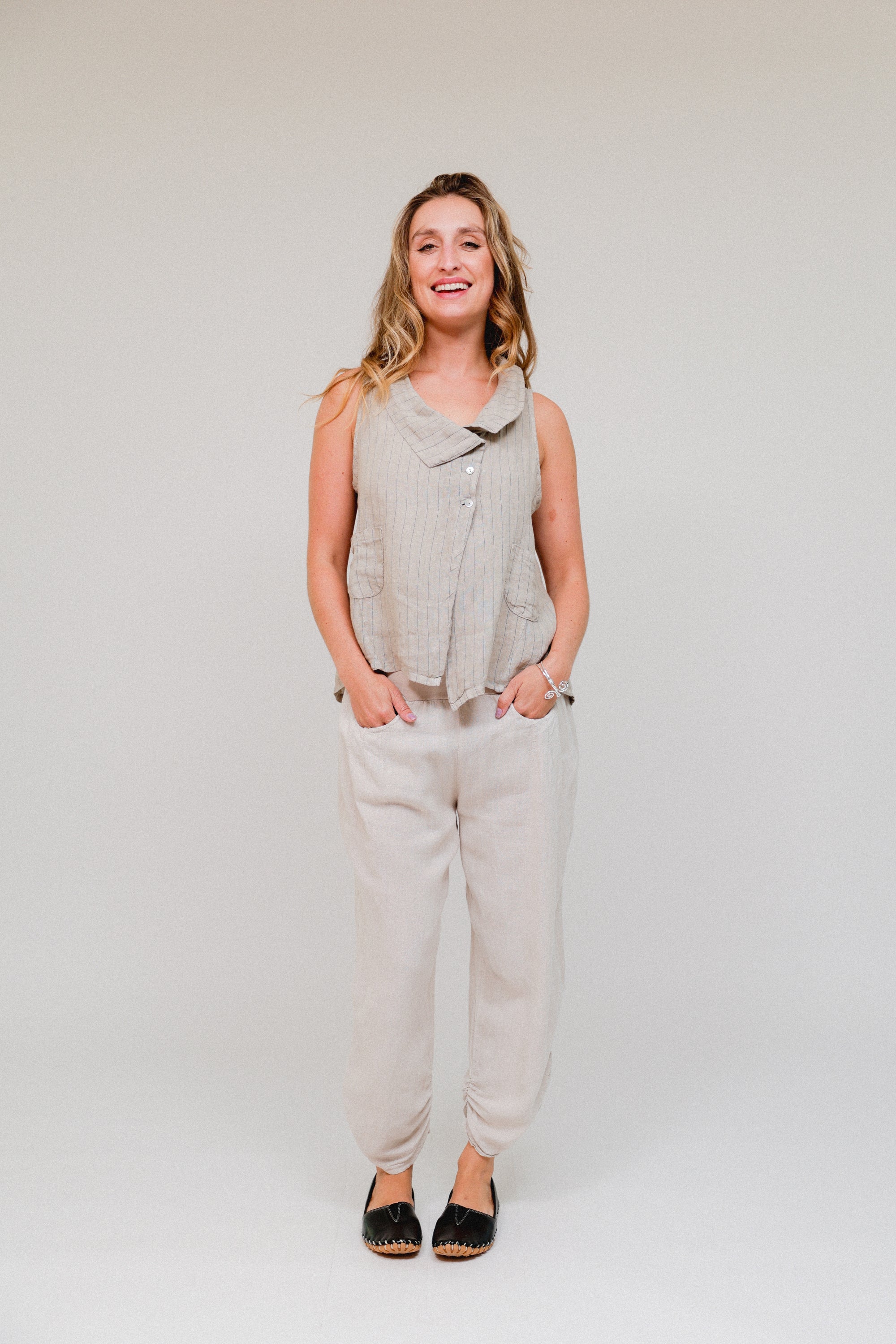 3-Button Dune Stripe Top Taupe Front