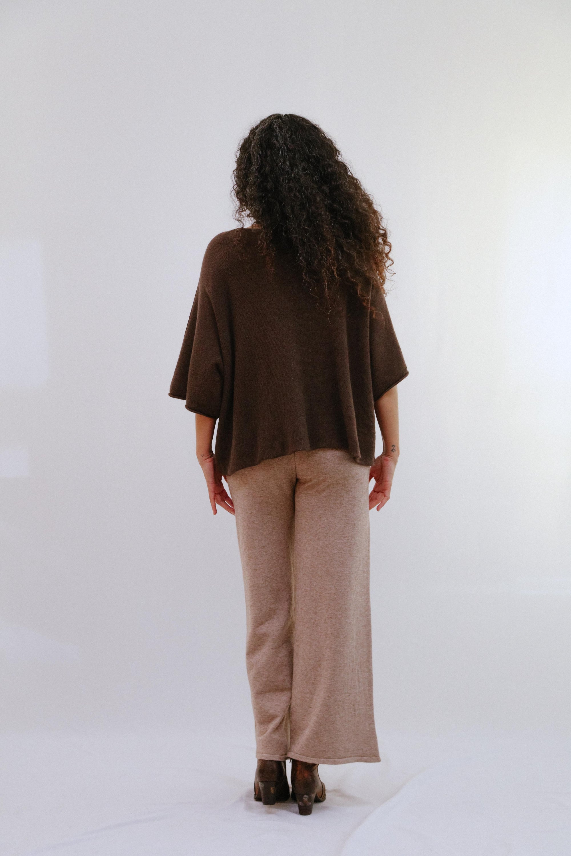 Crew Neck Extended Sleeve Top in Coco_Back