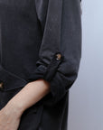 Cute Pocket Top in Black_Sleeve Detail