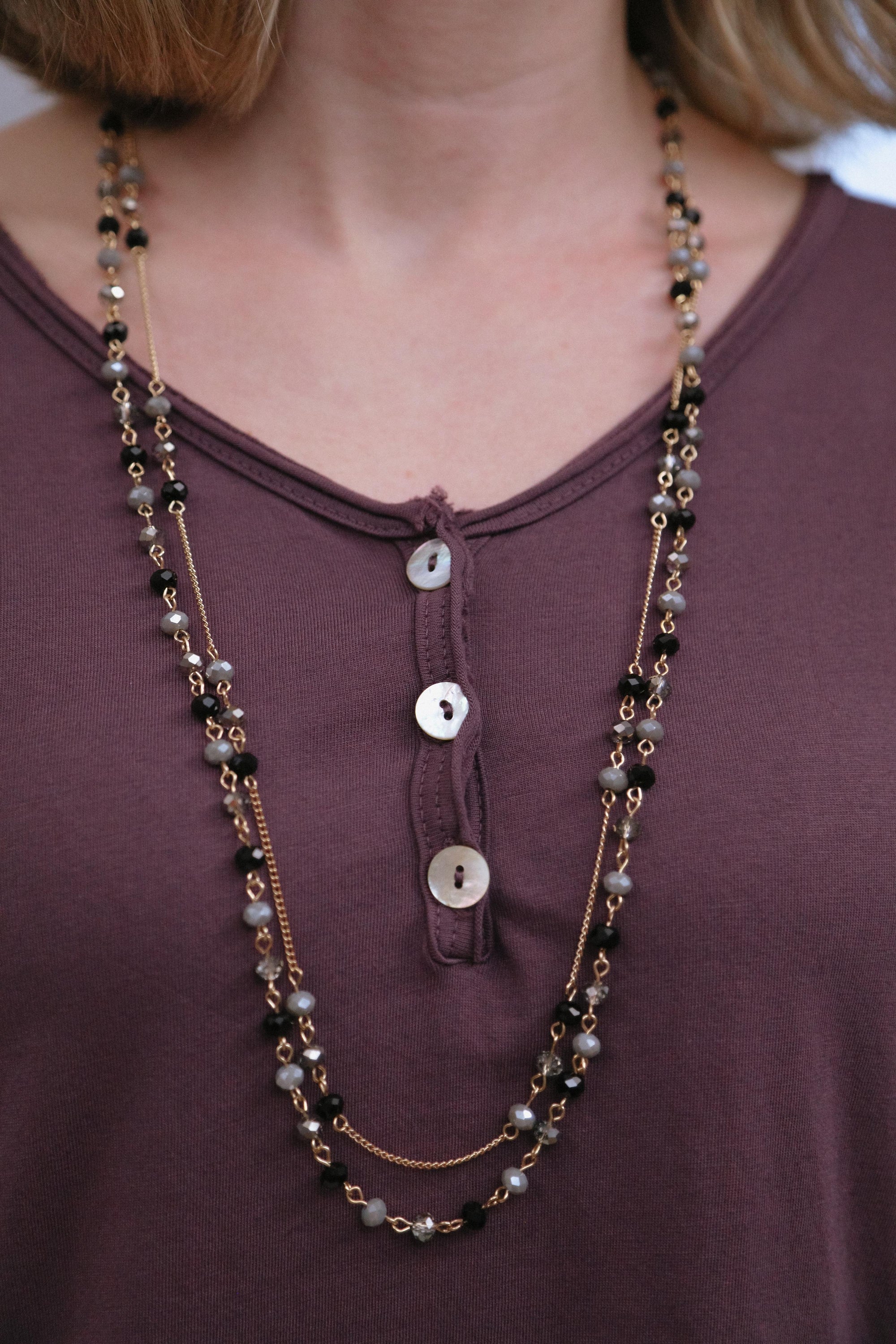 Long Sleeve Henley Top in Amythyst_Collar Detail