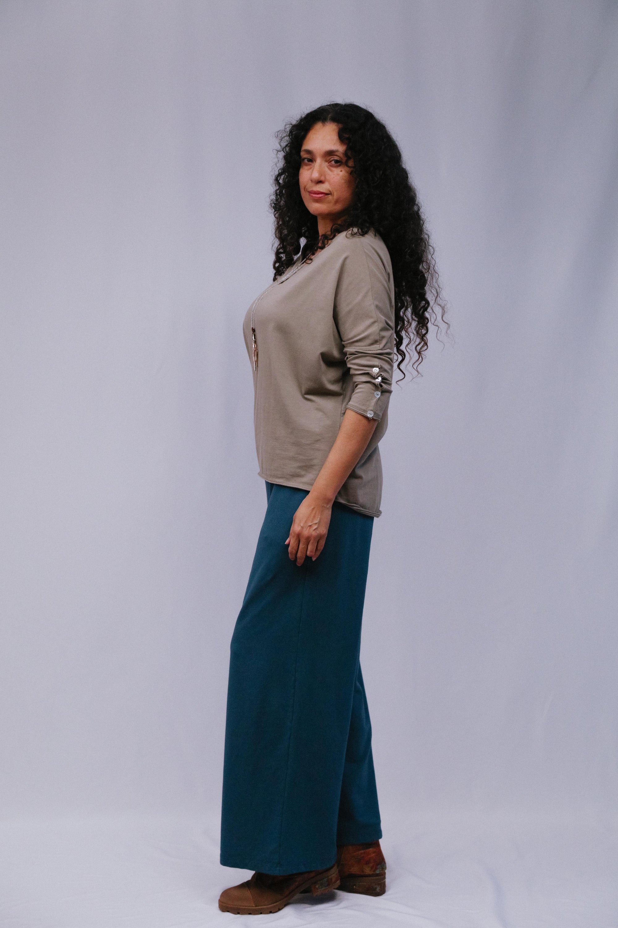 Button Sleeve Accent Top in Taupe_Side