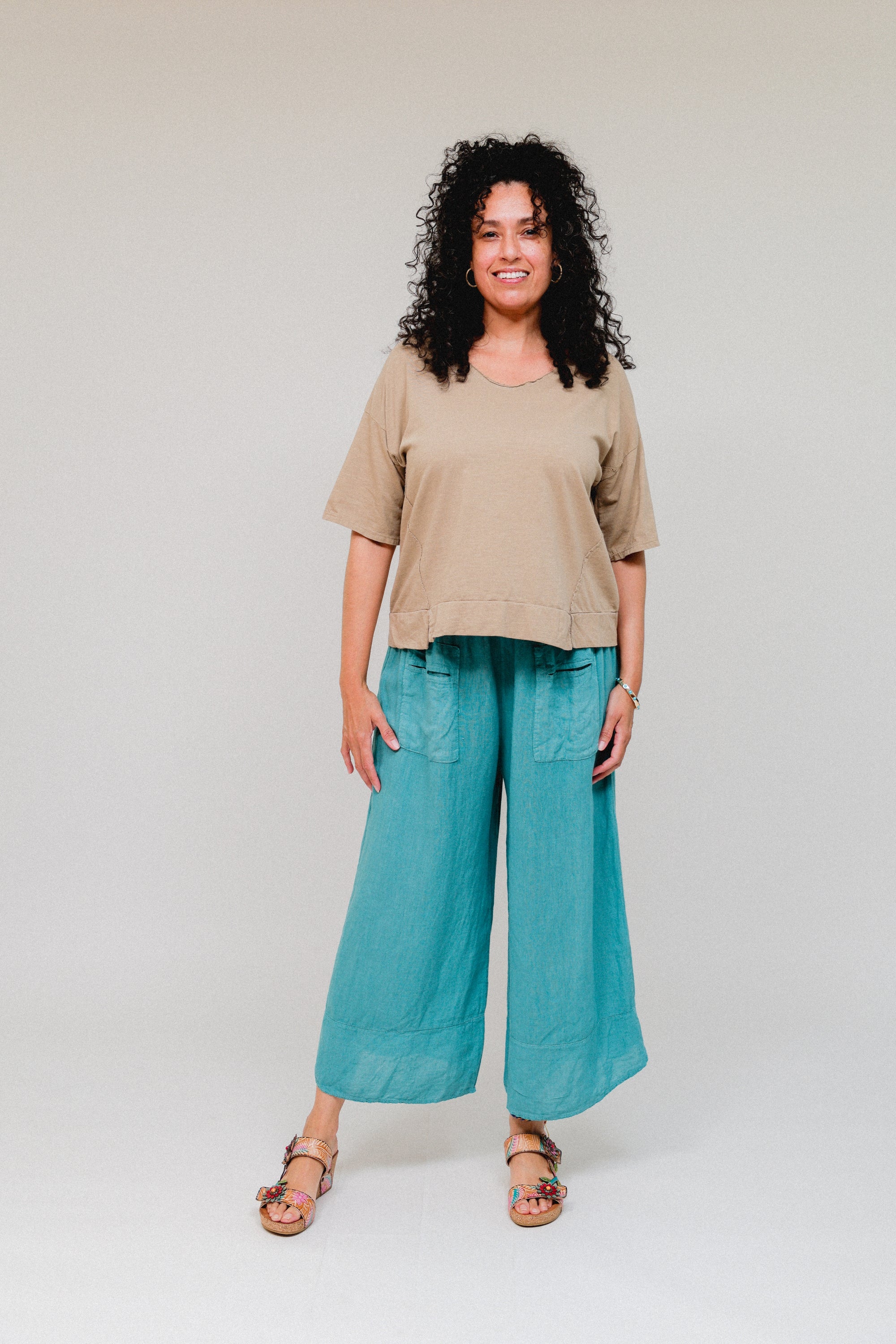 Crop Wide Neck Tee Camel Front